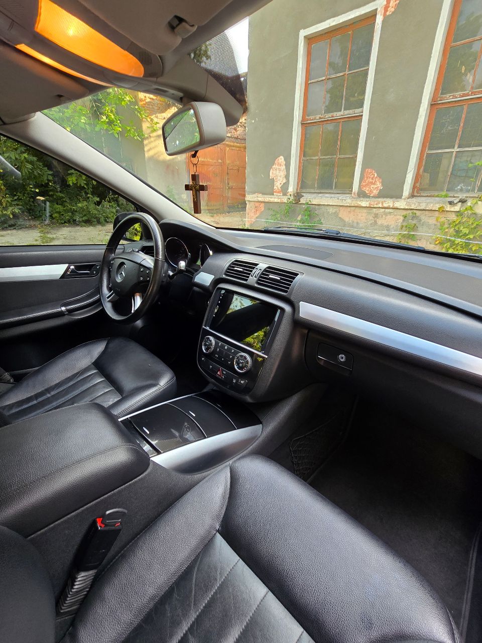 Mercedes-Benz R-Класс - фото 24