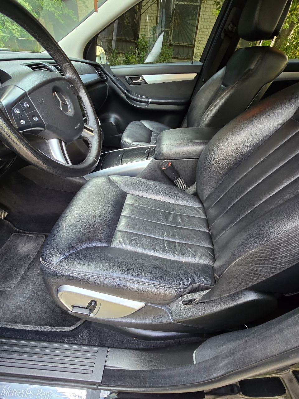 Mercedes-Benz R-Класс - фото 20