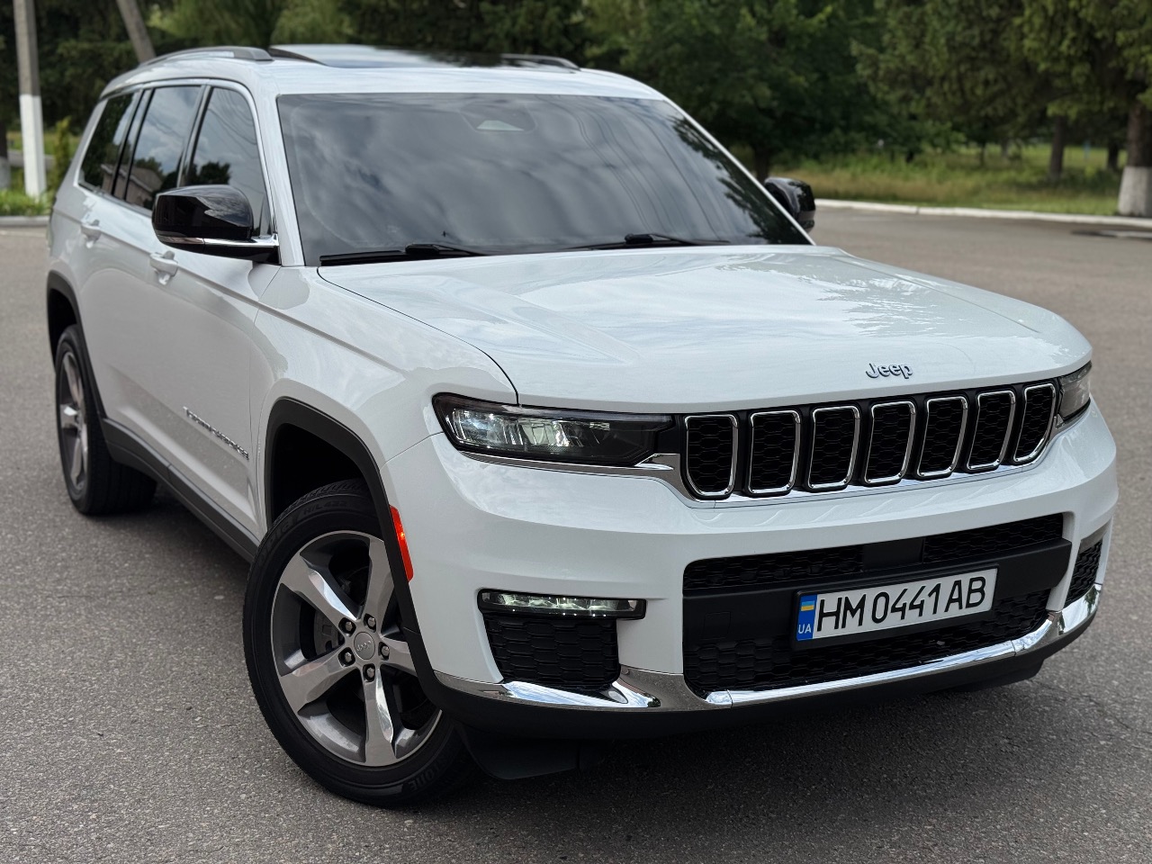 Jeep Grand Cherokee - фото 3