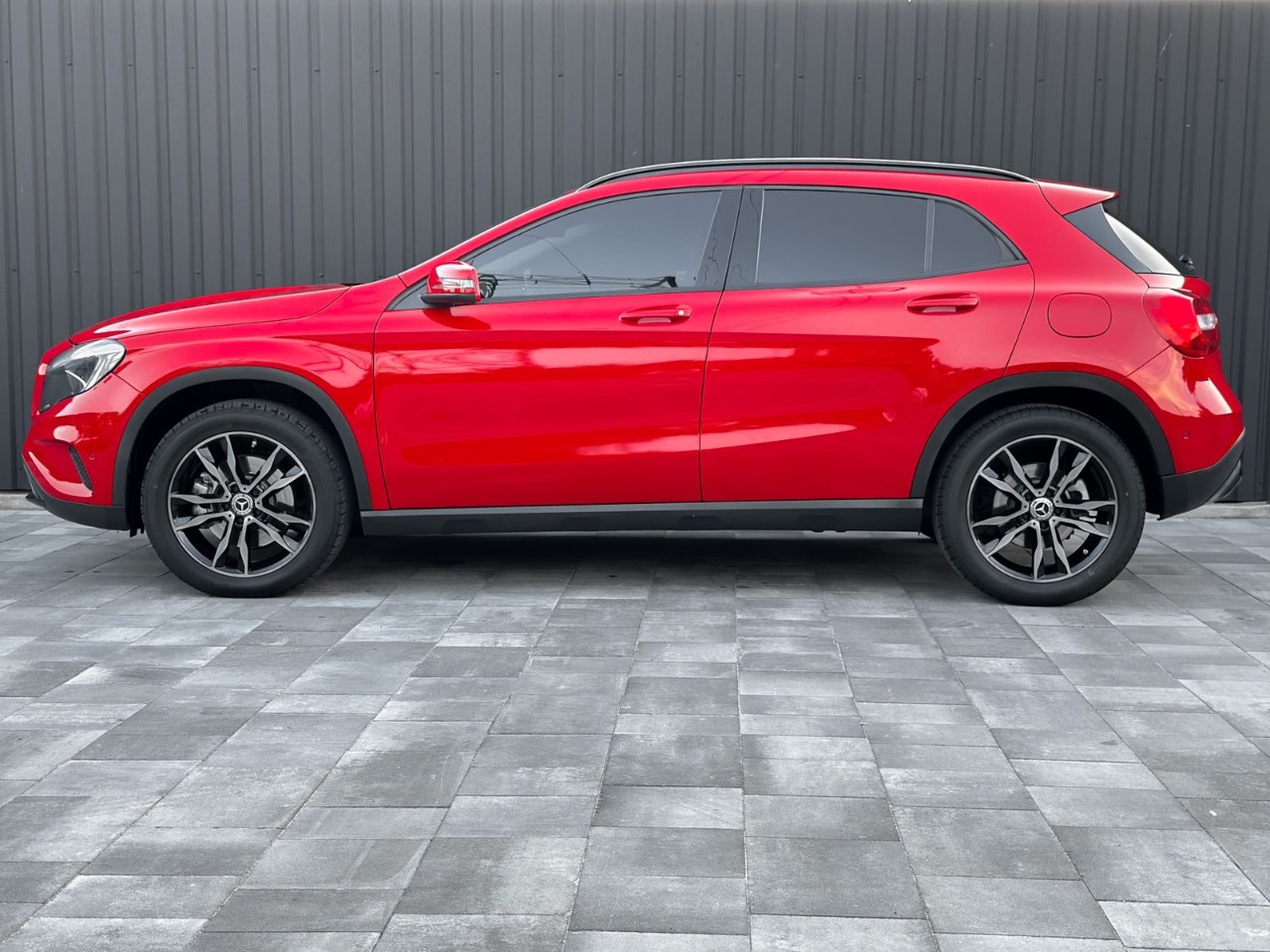 Mercedes-Benz GLA - фото 12