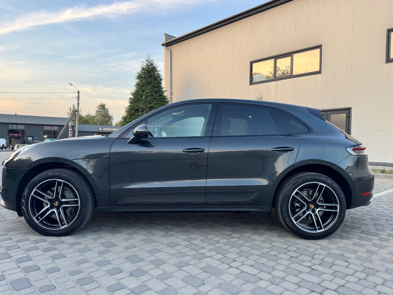 Porsche Macan - фото 15