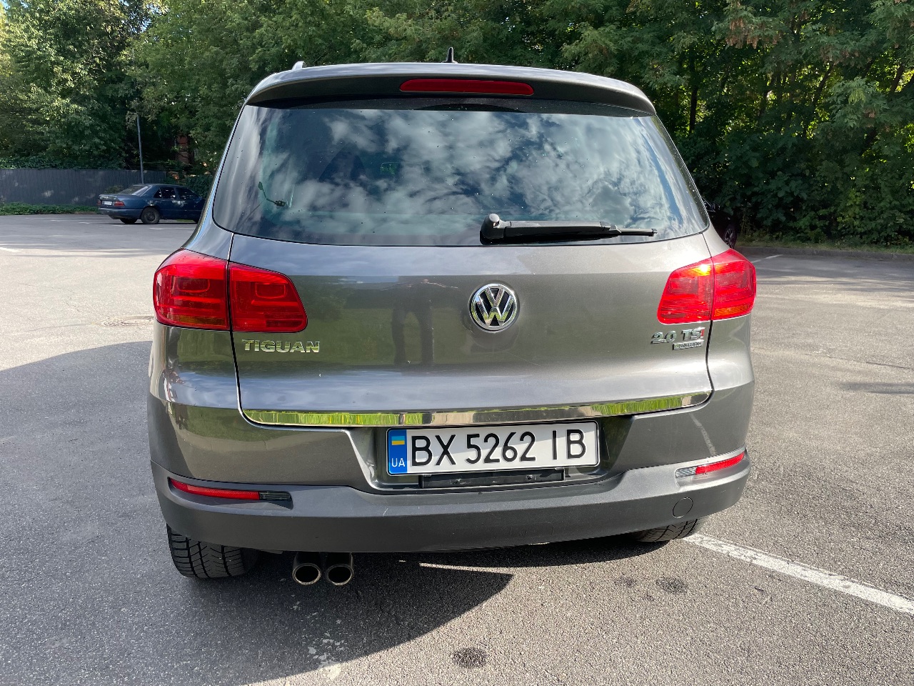 Volkswagen Tiguan - фото 8