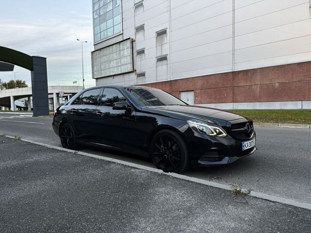 Mercedes-Benz E-Класс - зображення 3