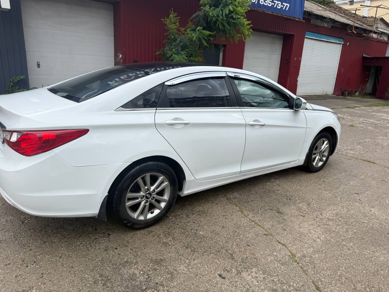 Hyundai Sonata - фото 4