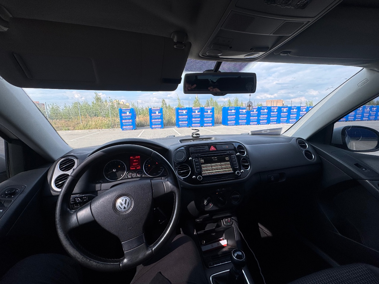 Volkswagen Tiguan - фото 13