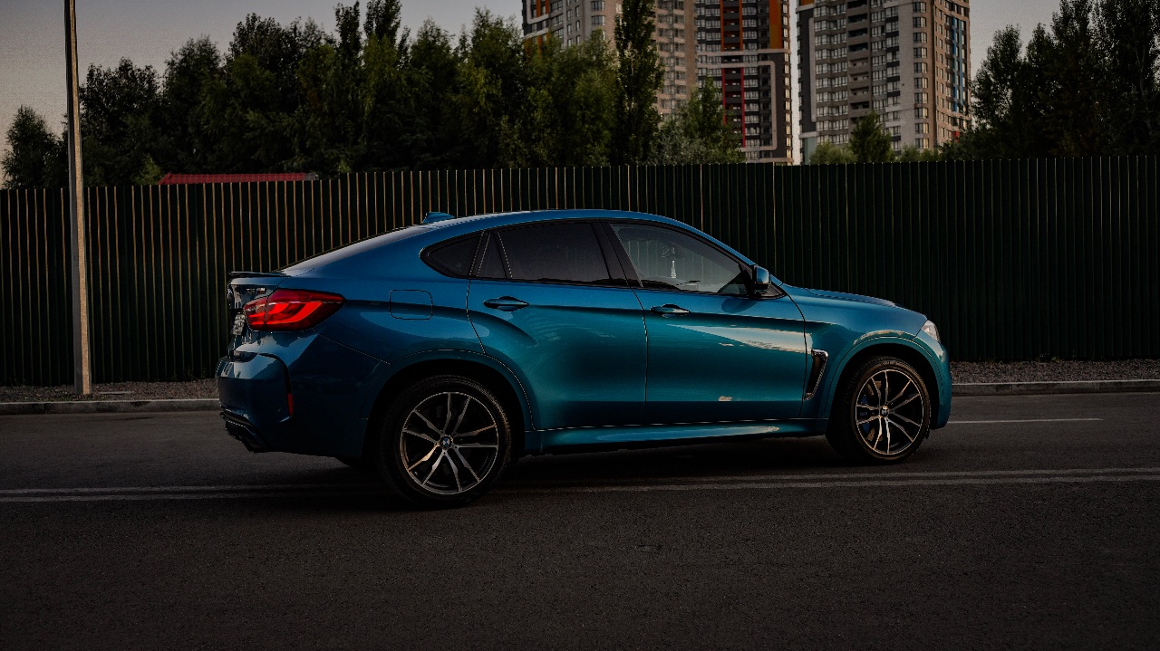BMW X6 M - фото 7