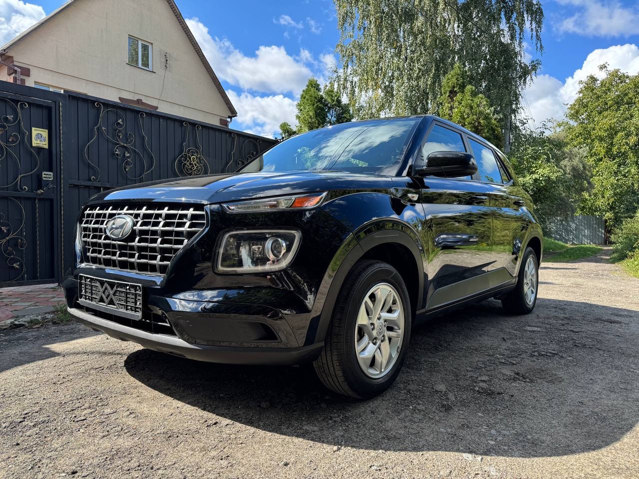 Hyundai Venue - фото 11