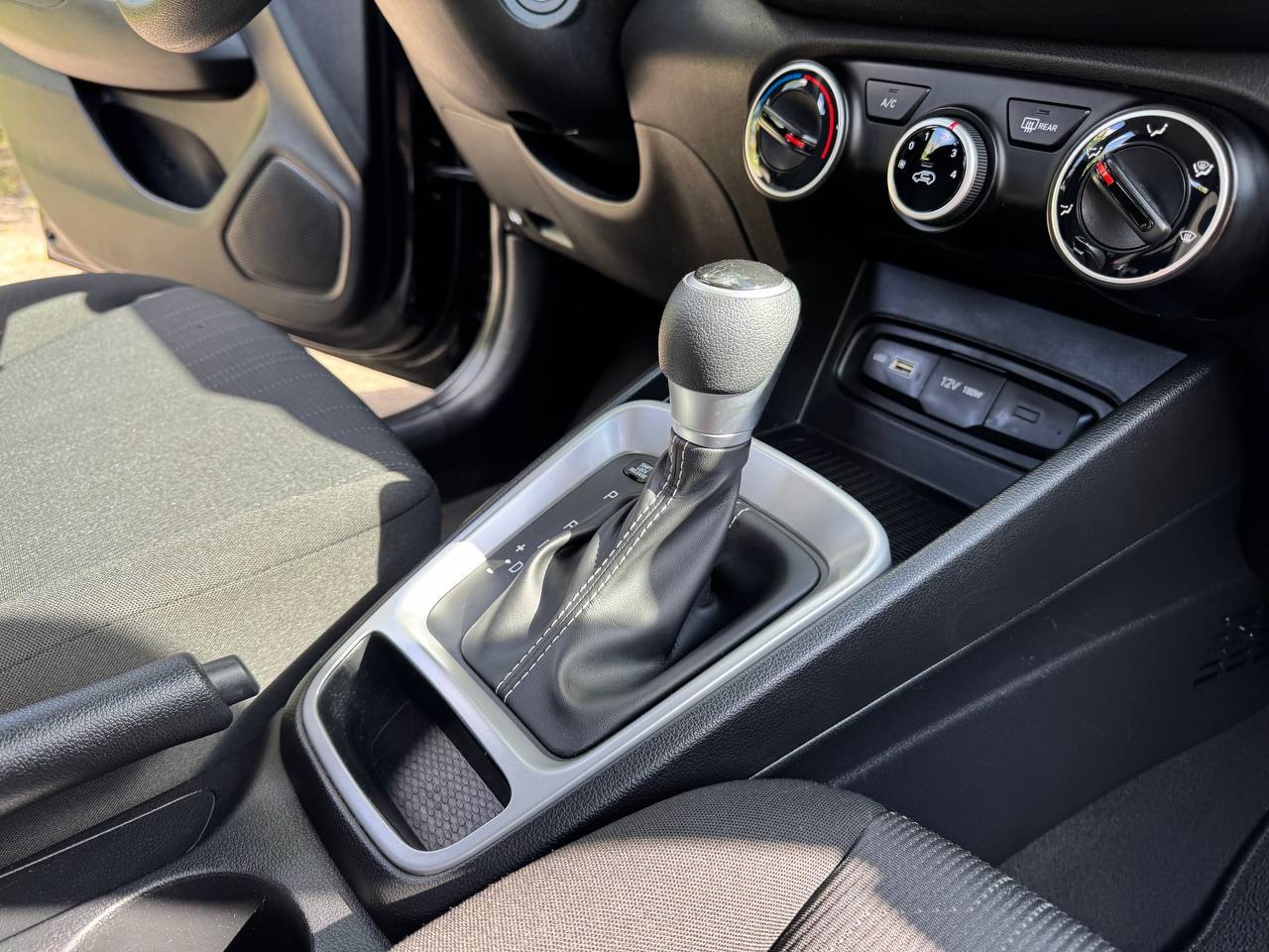 Hyundai Venue - фото 31