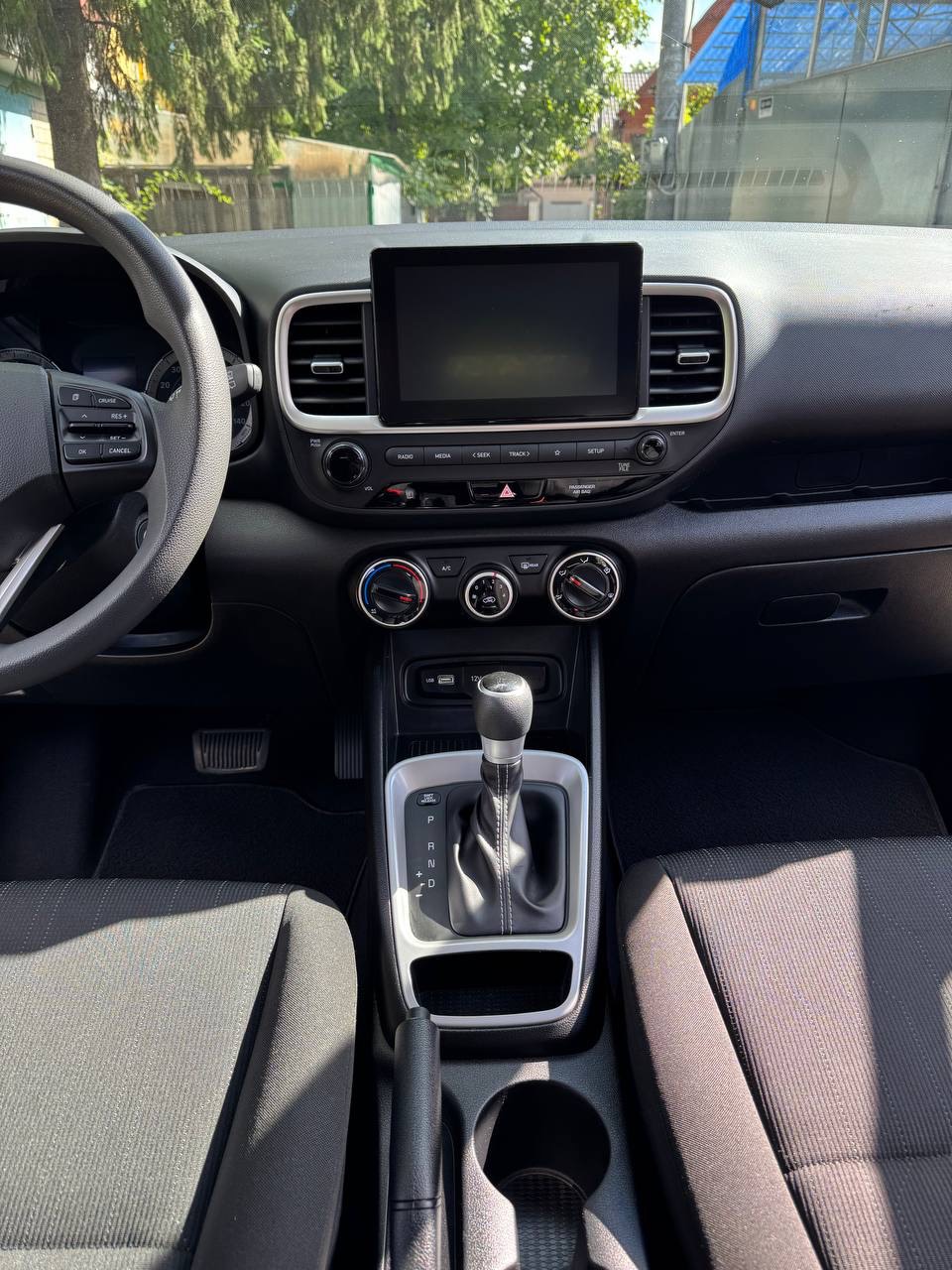 Hyundai Venue - фото 37