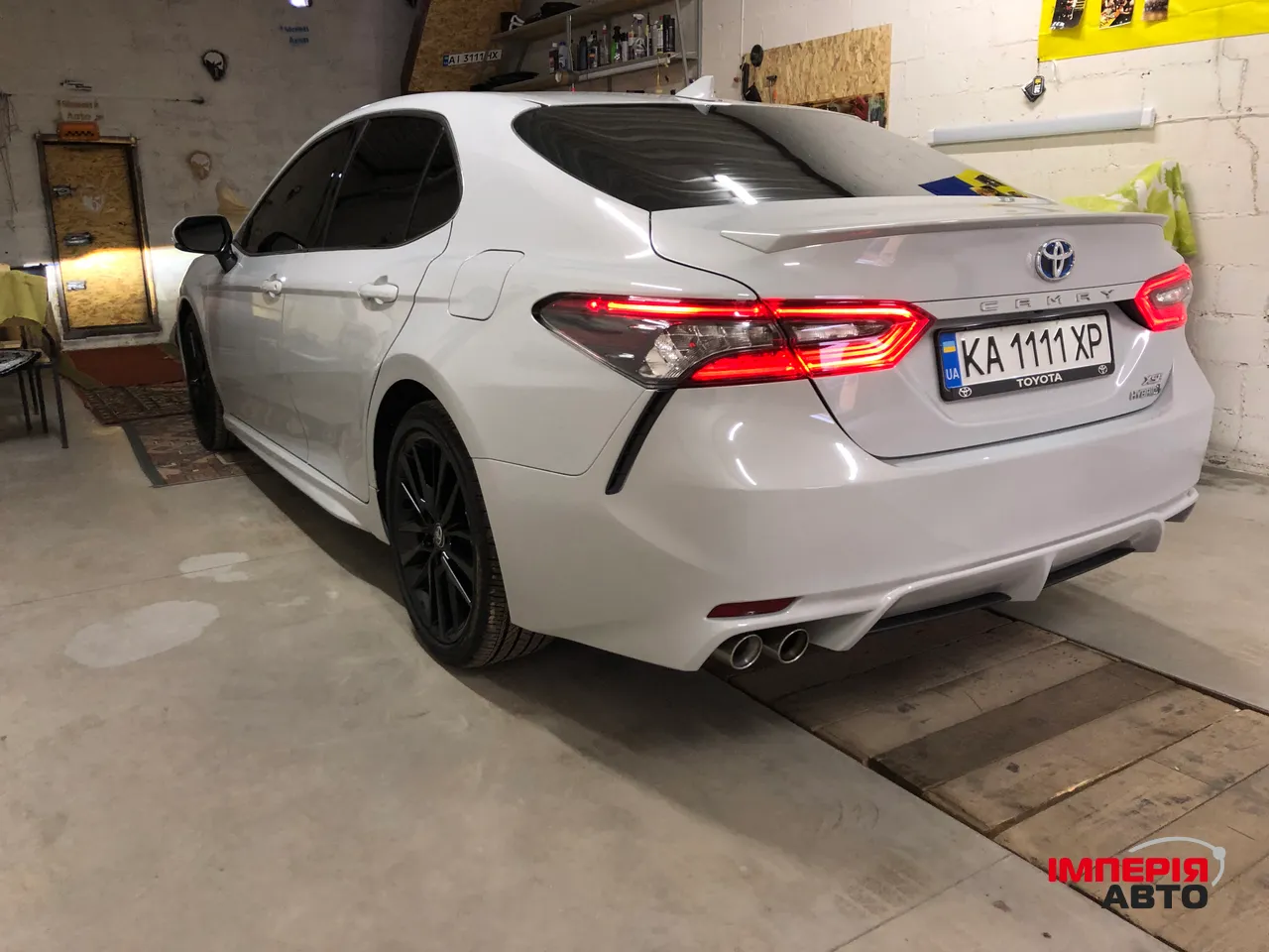 Toyota Camry - фото 2