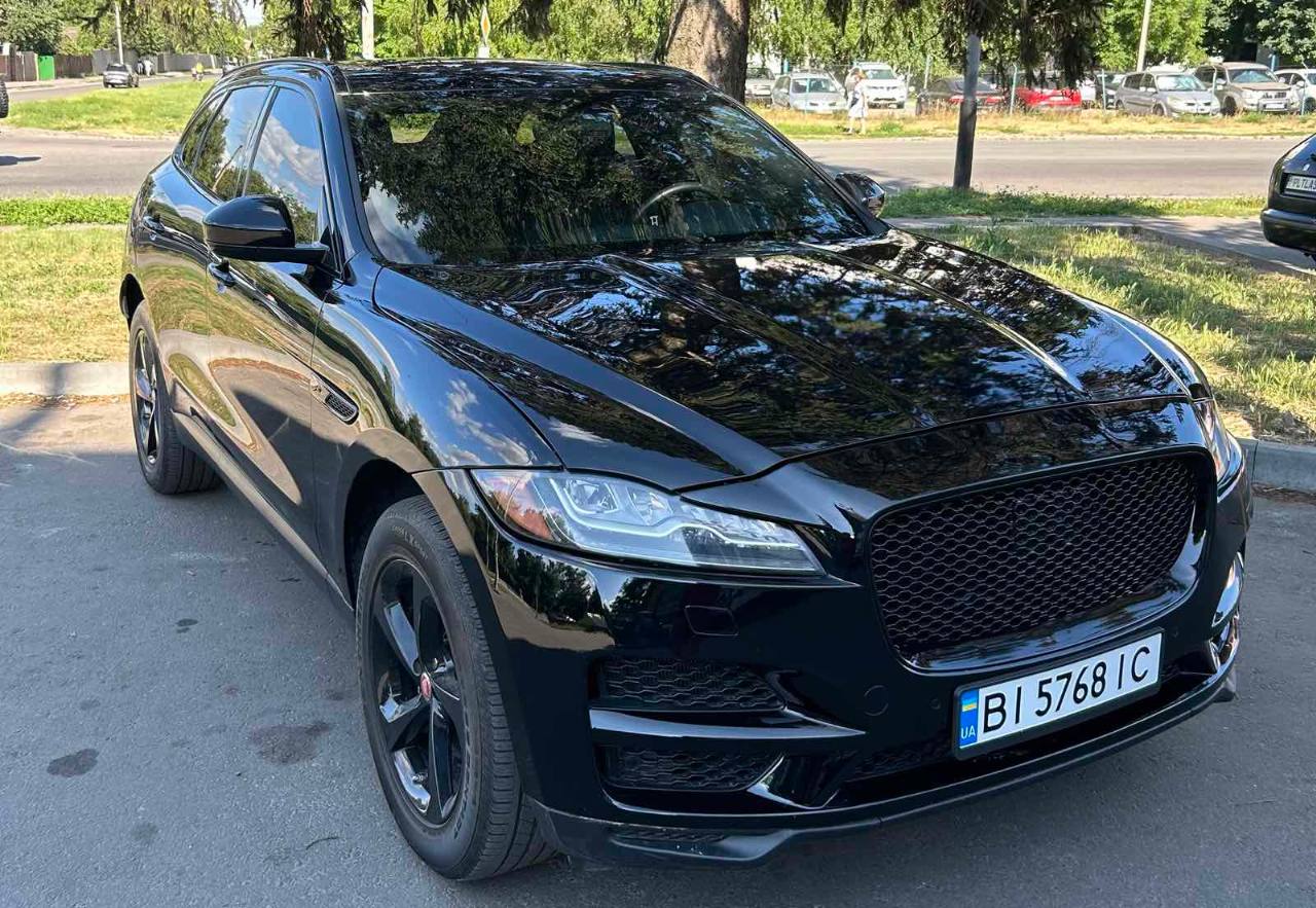 Jaguar F-Pace - фото 1