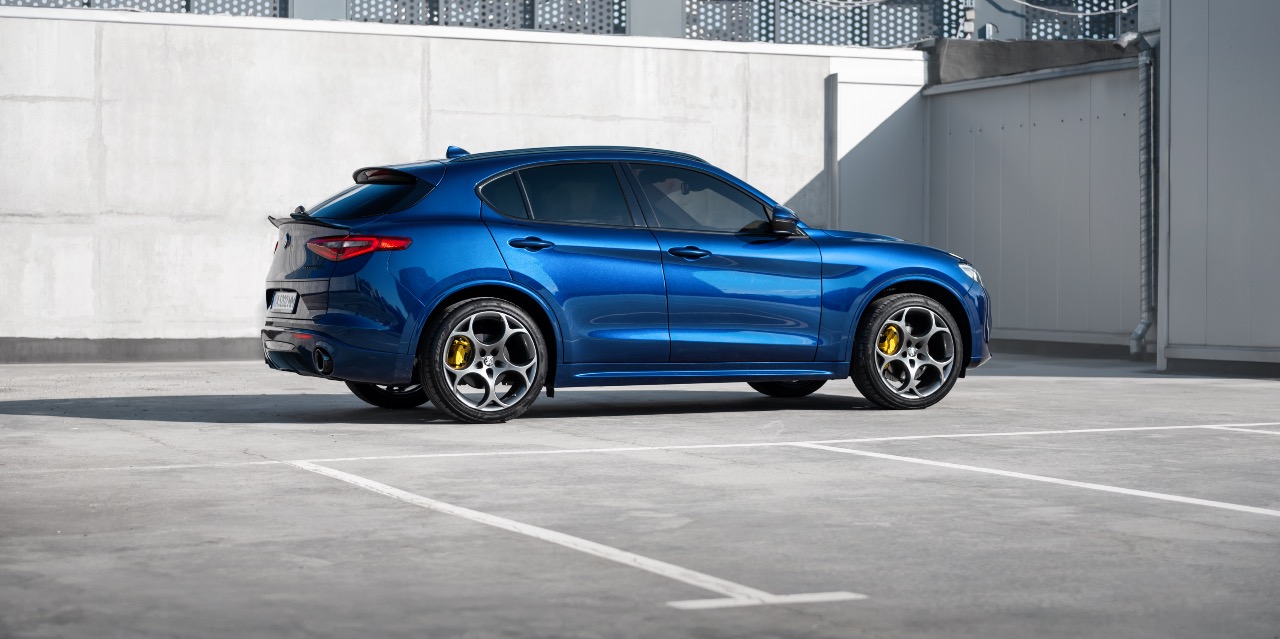 Alfa Romeo Stelvio - фото 11