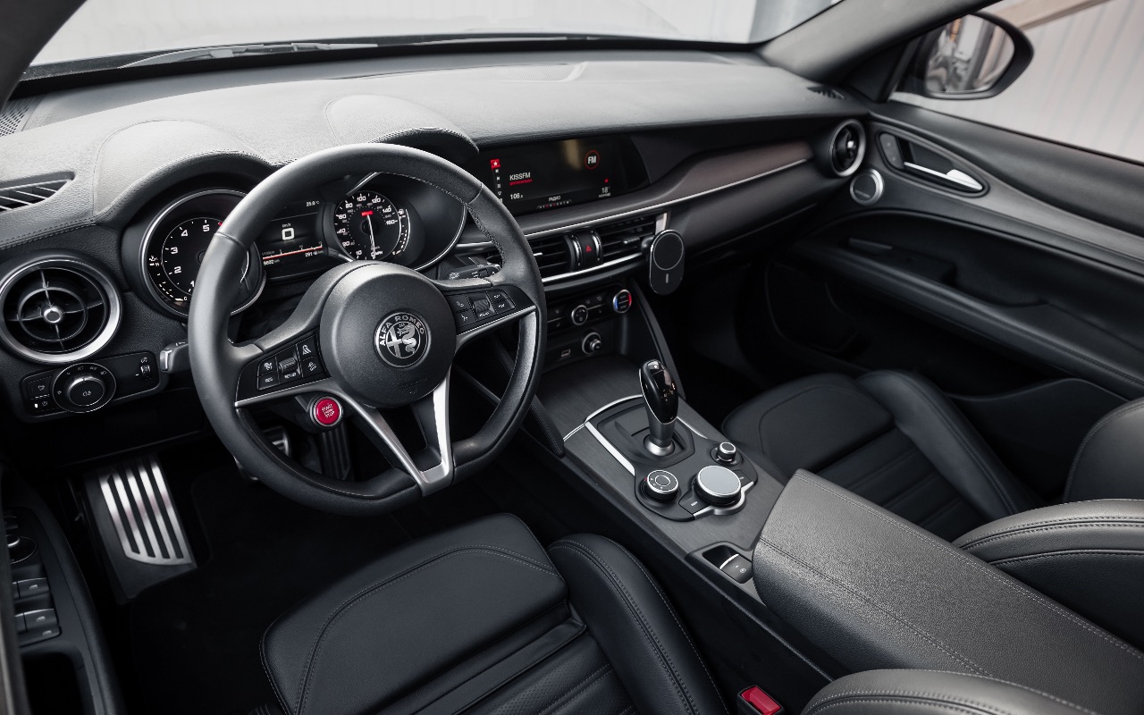 Alfa Romeo Stelvio - фото 18
