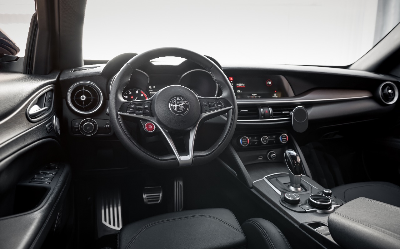 Alfa Romeo Stelvio - фото 26