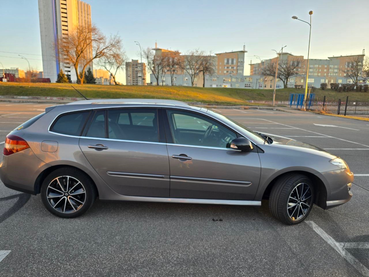 Renault Laguna - фото 14
