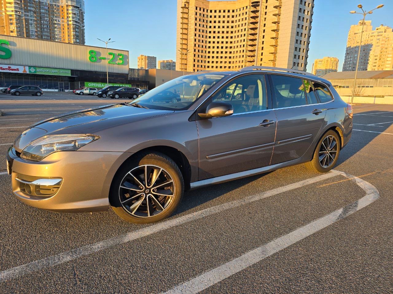Renault Laguna - фото 2