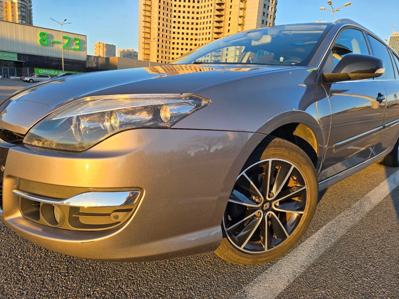 Renault Laguna - фото 4