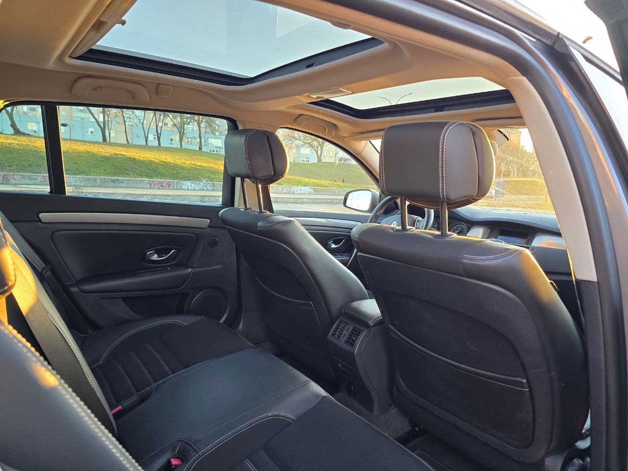 Renault Laguna - фото 16