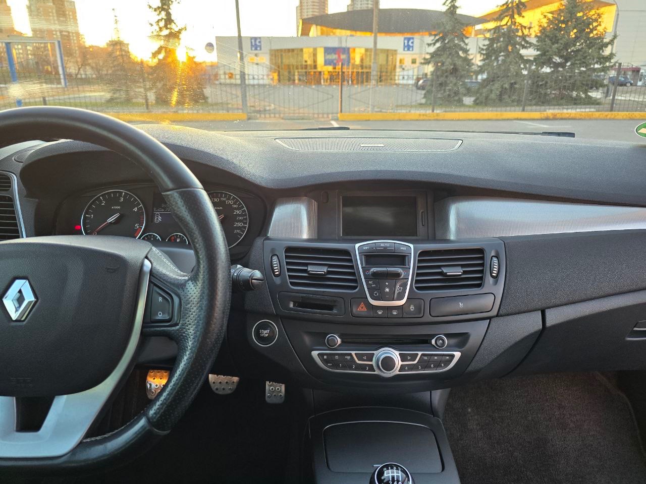 Renault Laguna - фото 25