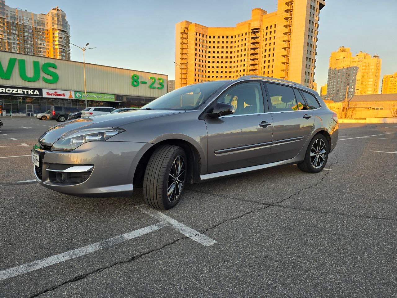 Renault Laguna - фото 1