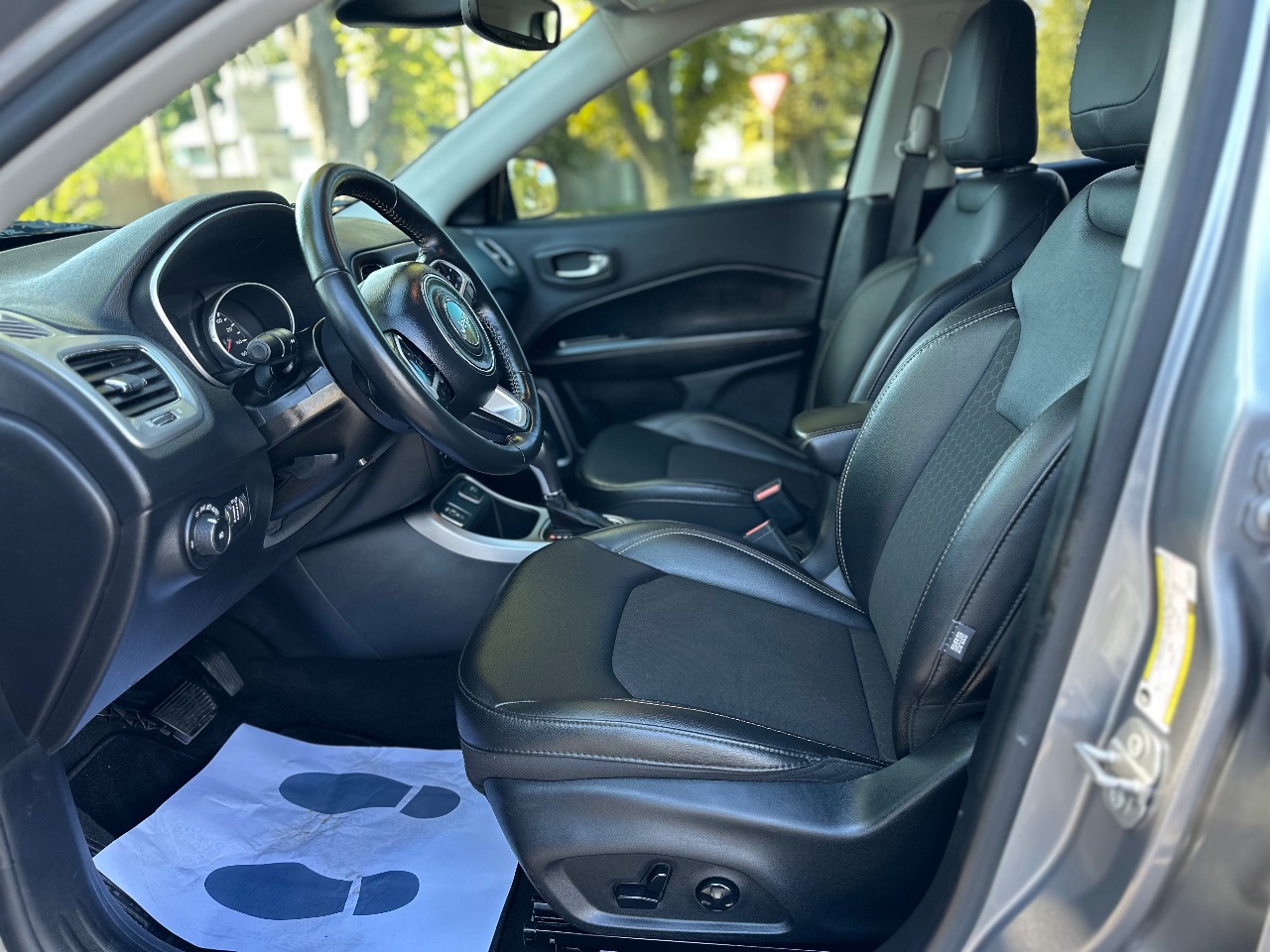 Jeep Compass - фото 24