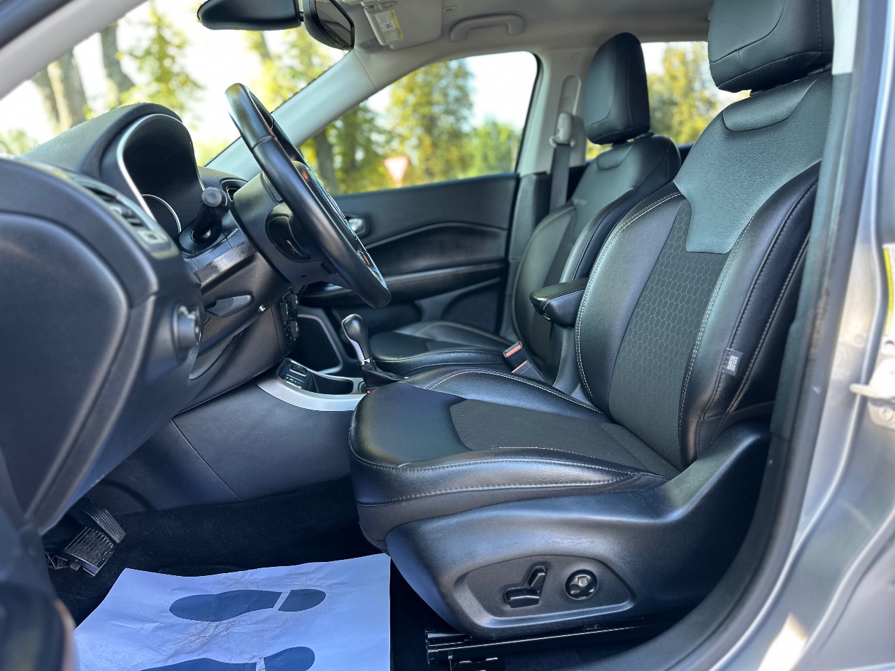 Jeep Compass - фото 22