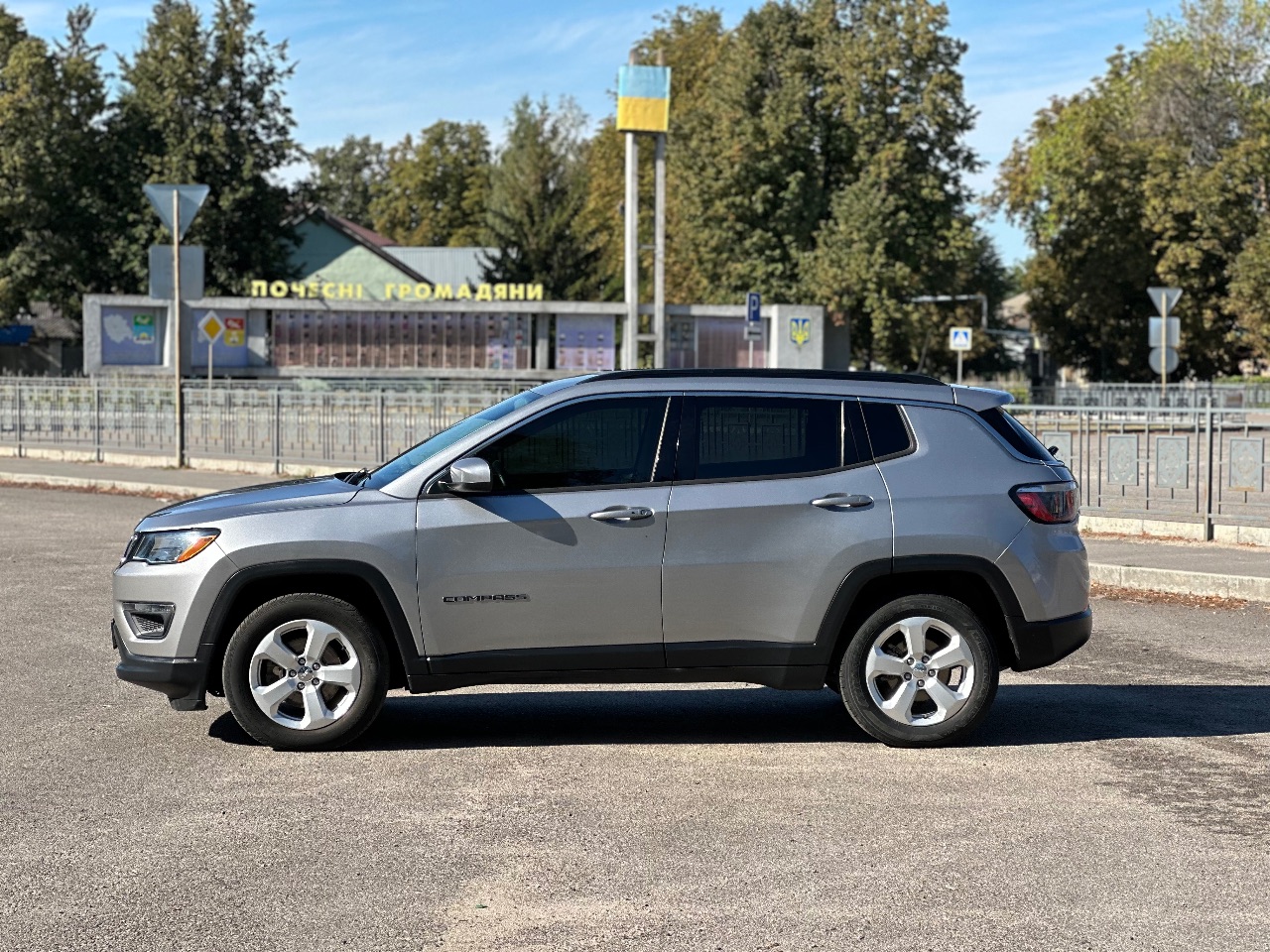 Jeep Compass - фото 12