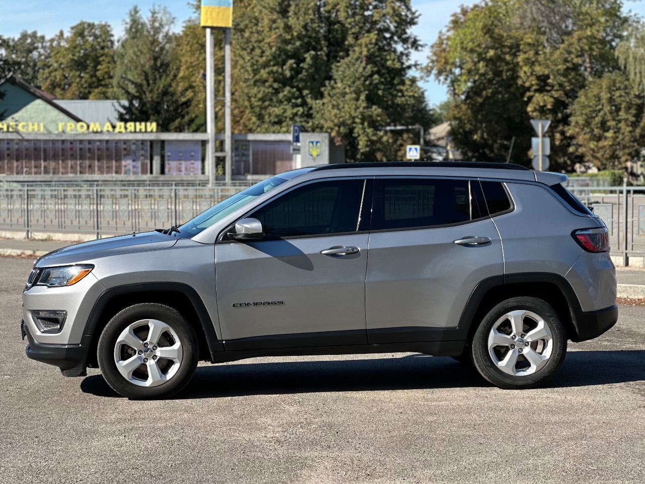 Jeep Compass - фото 16
