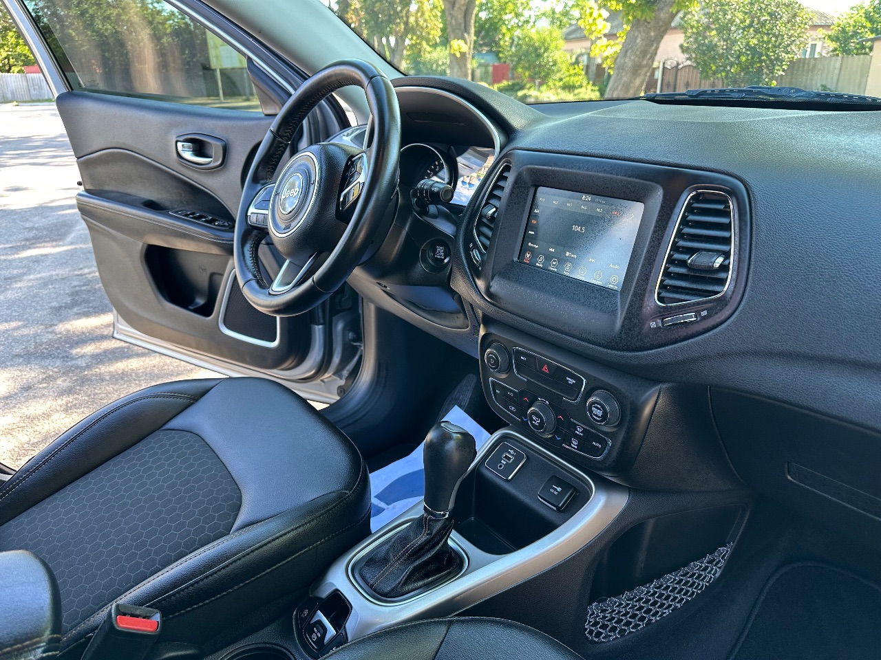 Jeep Compass - фото 29