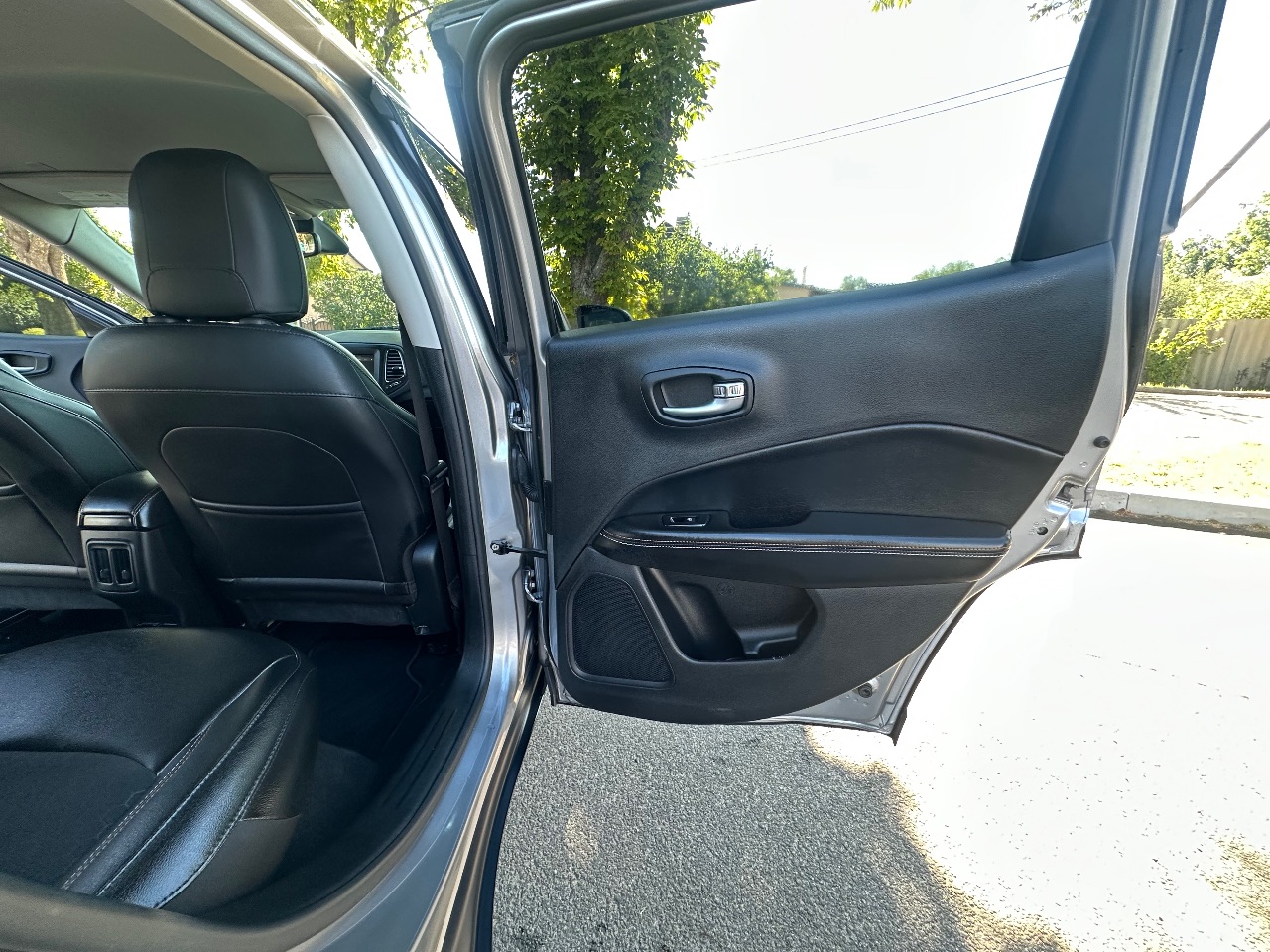 Jeep Compass - фото 27