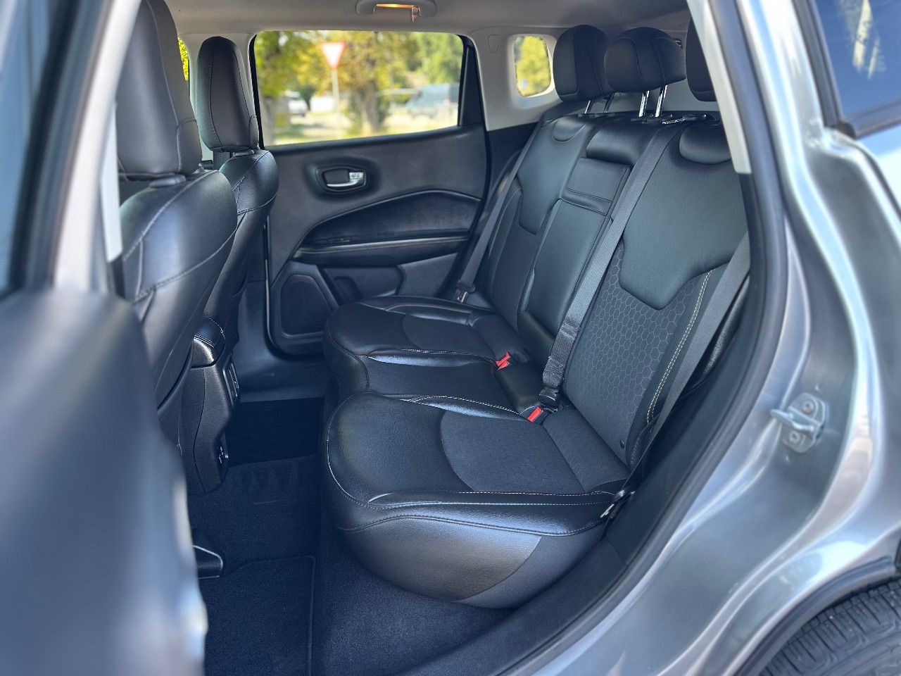 Jeep Compass - фото 25