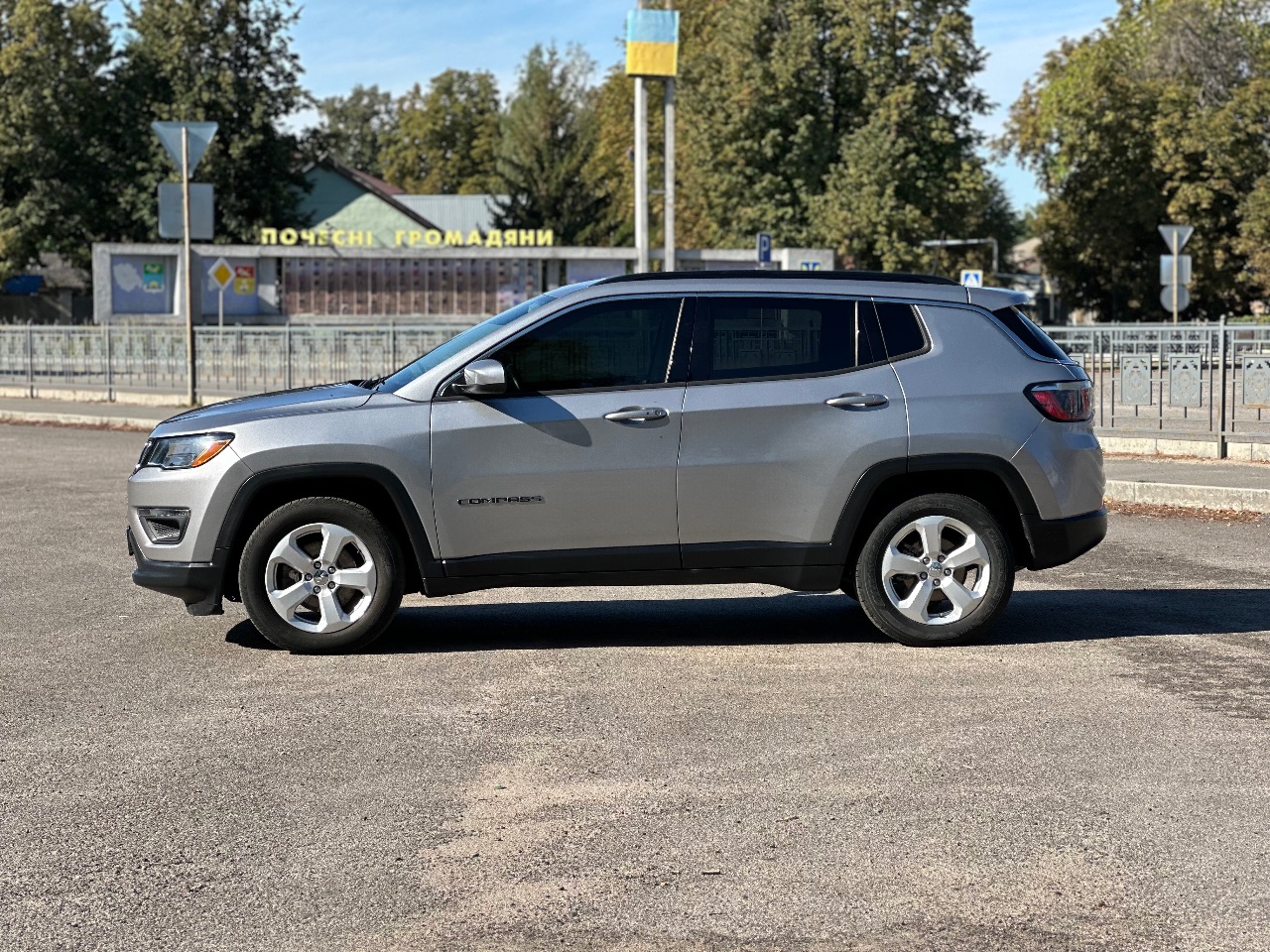 Jeep Compass - фото 8