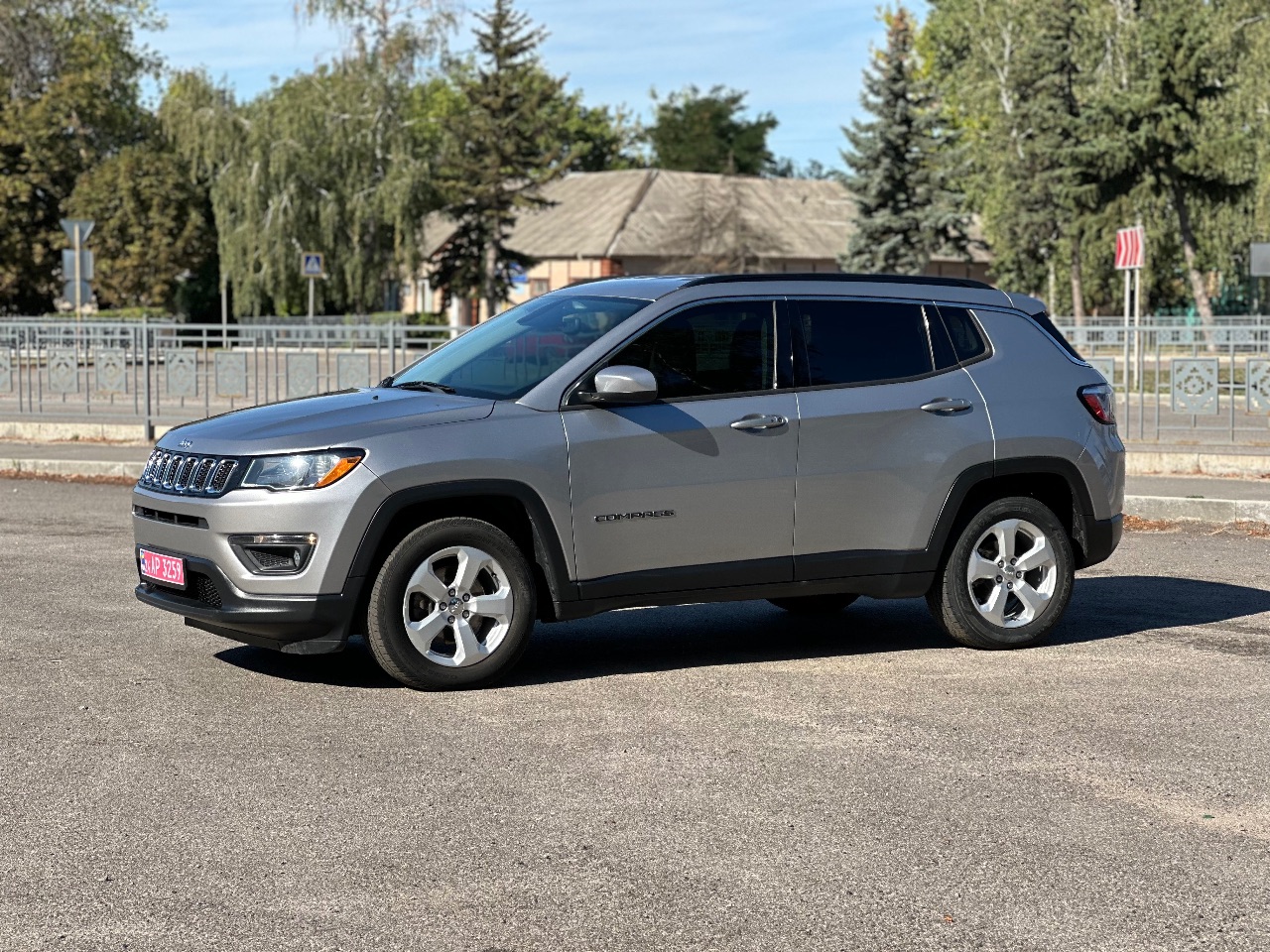 Jeep Compass - фото 11