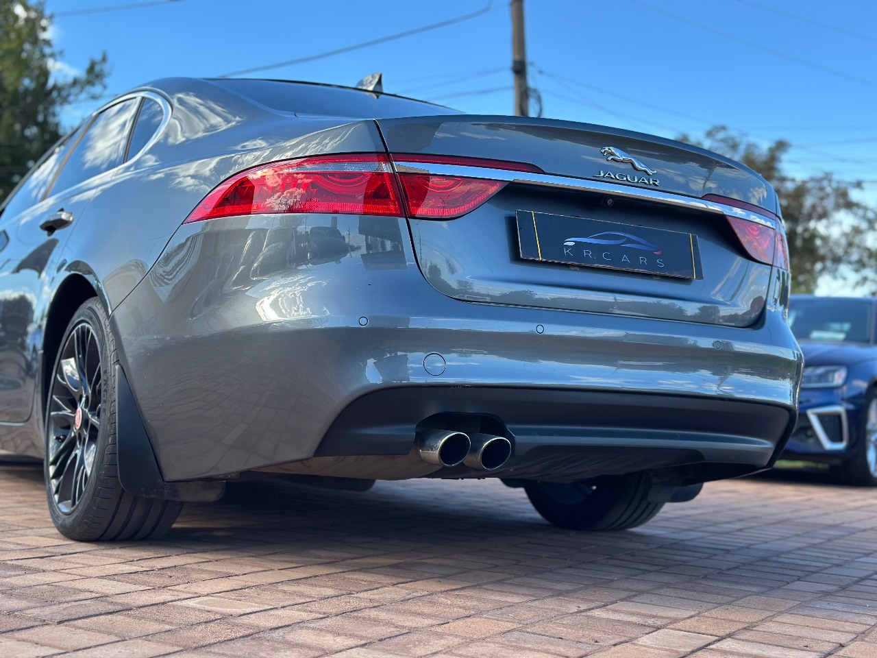 Jaguar XF - фото 6