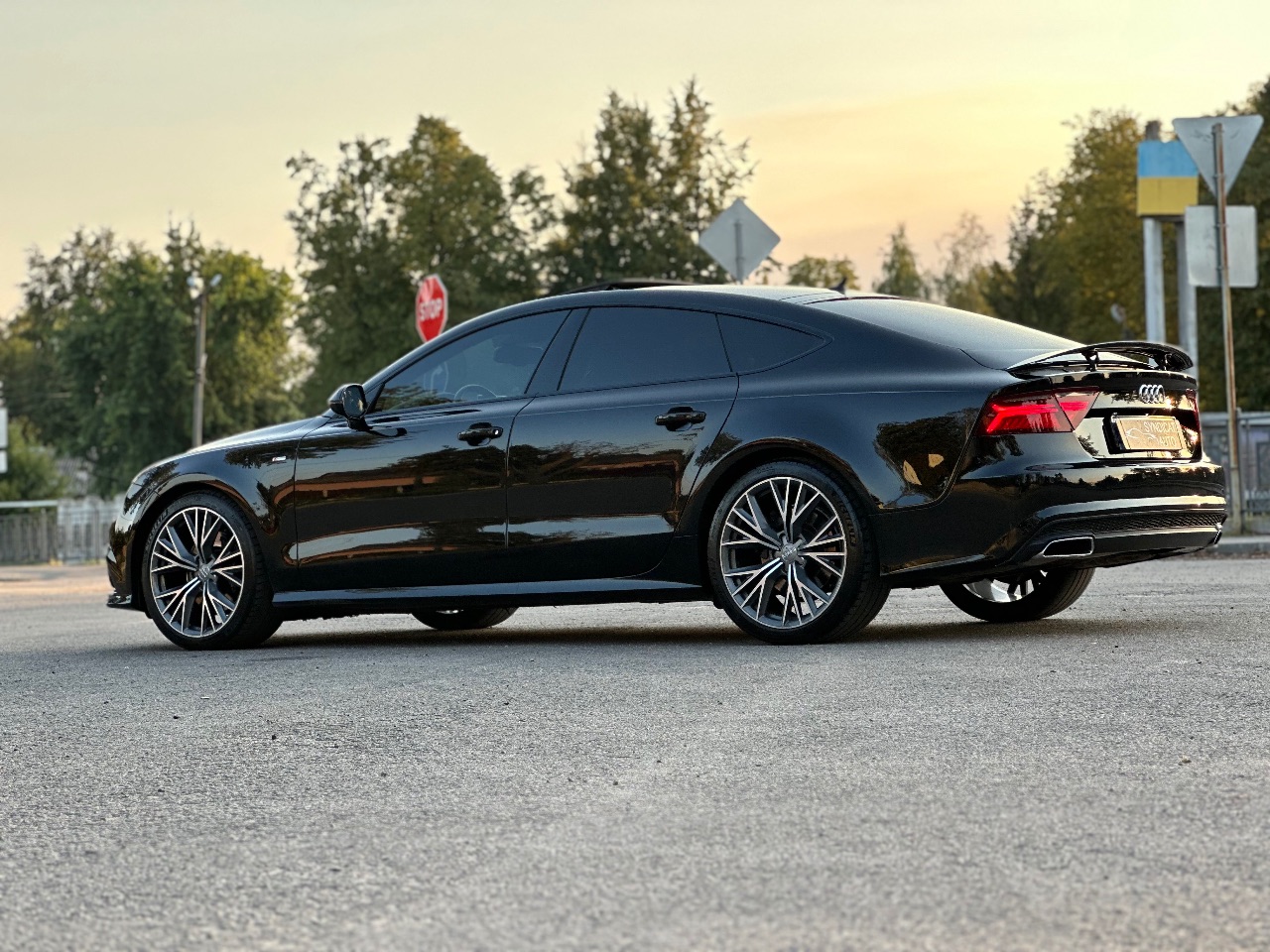 Audi A7 - фото 8