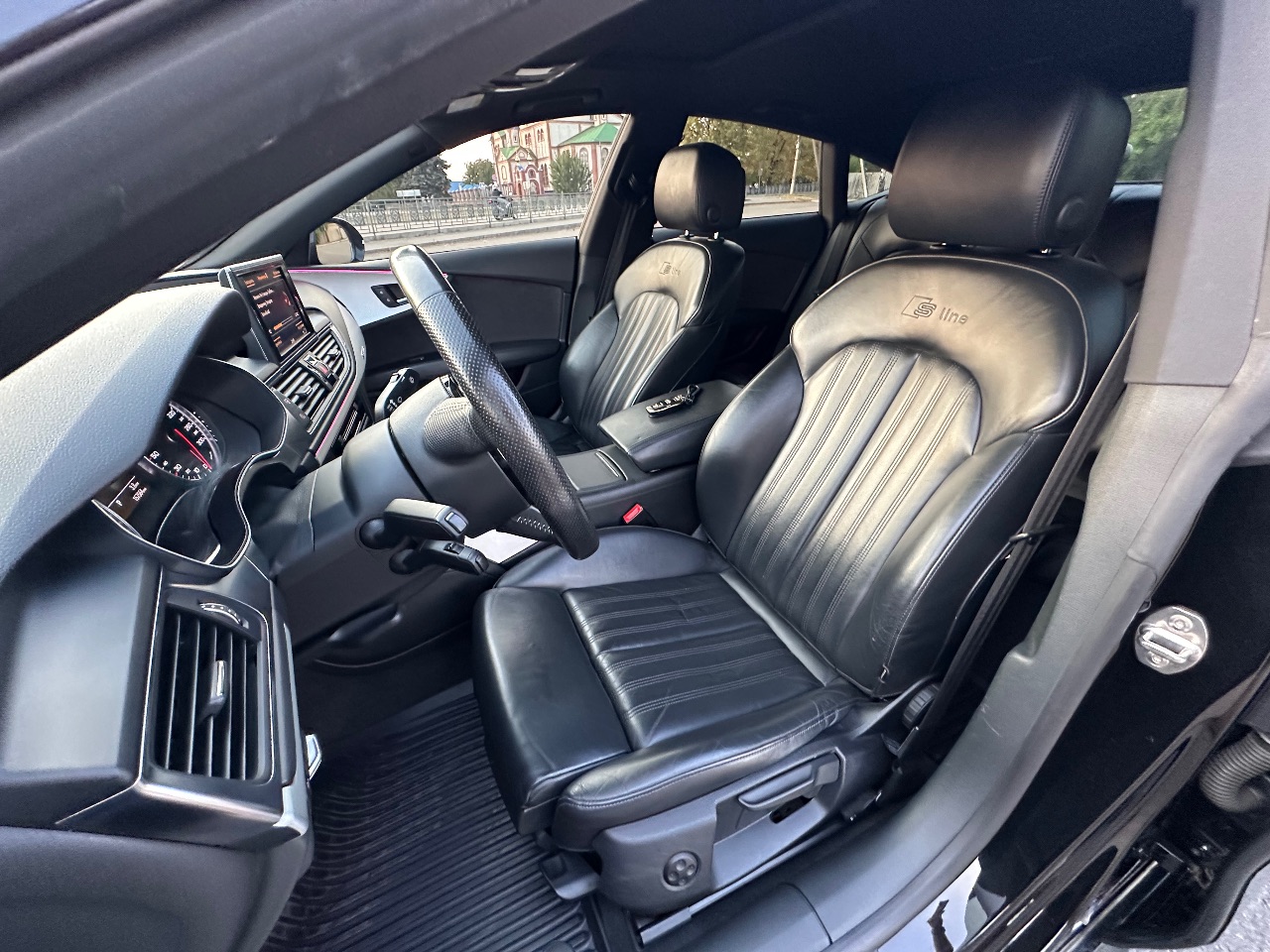 Audi A7 - фото 28