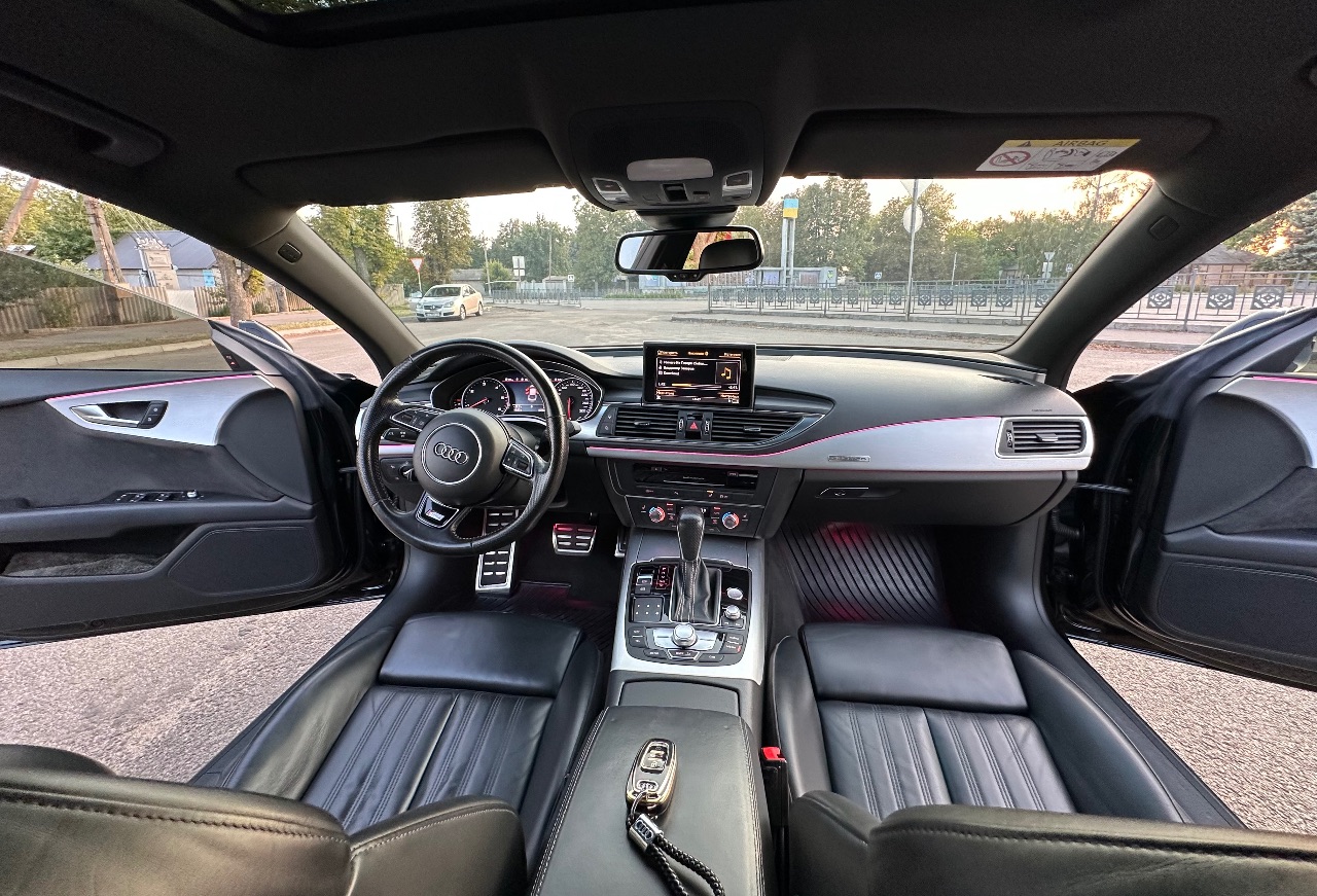 Audi A7 - фото 24