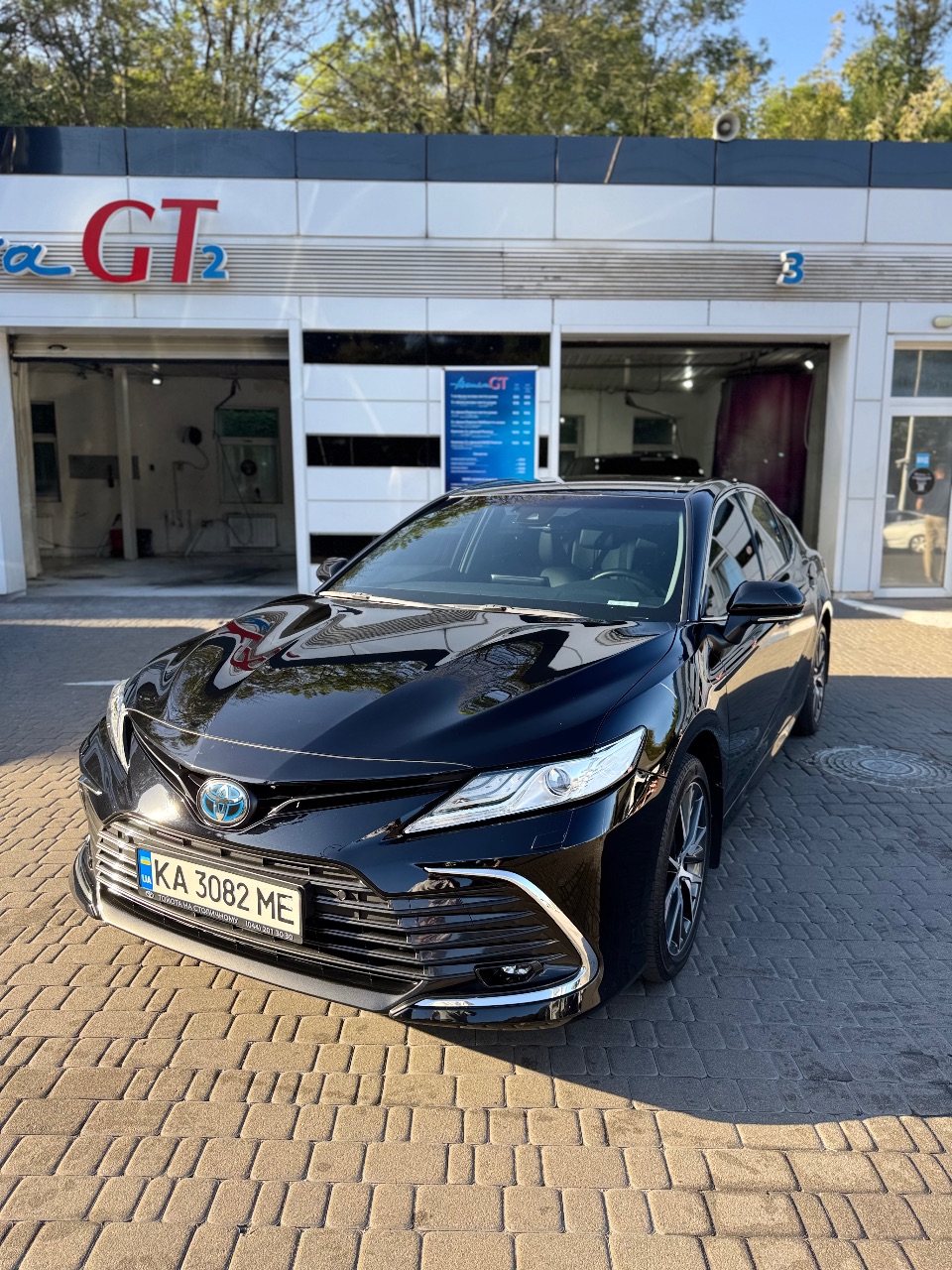 Toyota Camry - фото 3