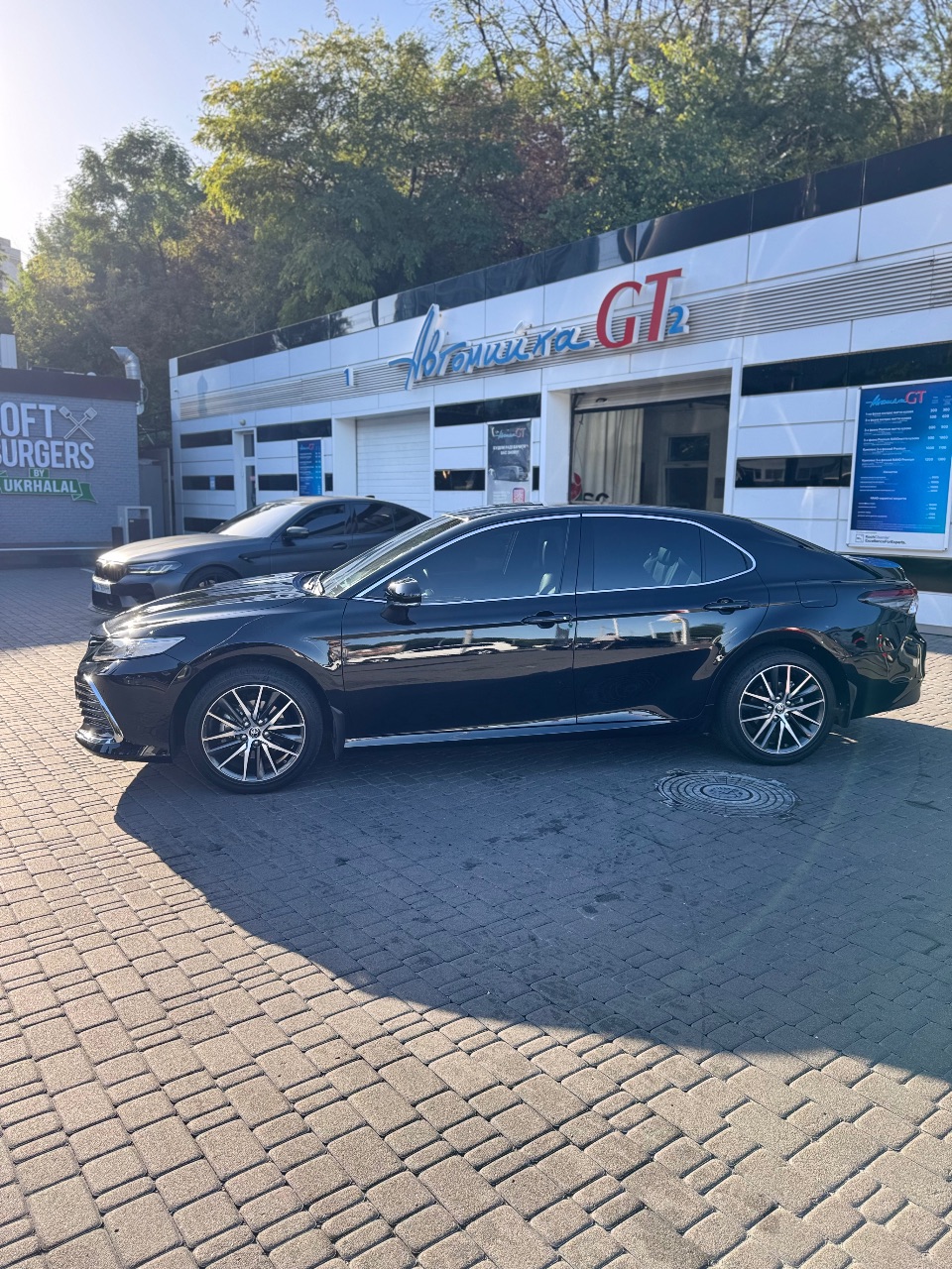 Toyota Camry - фото 4