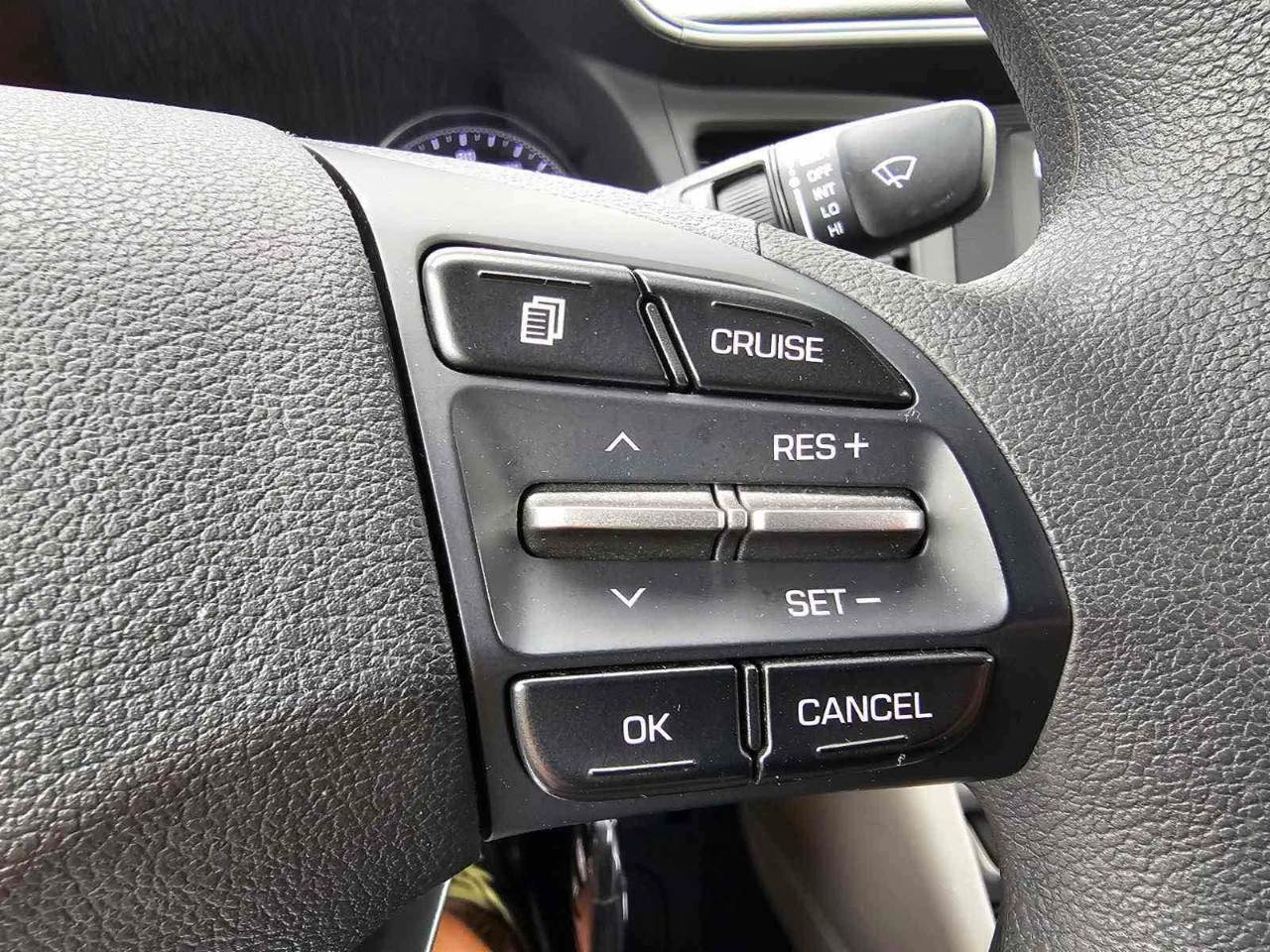 Hyundai Elantra - фото 18