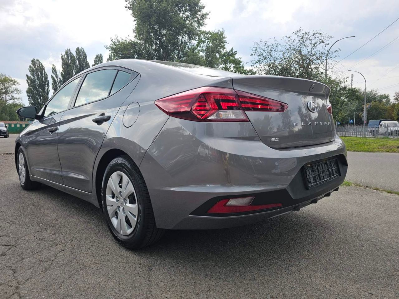 Hyundai Elantra - фото 7