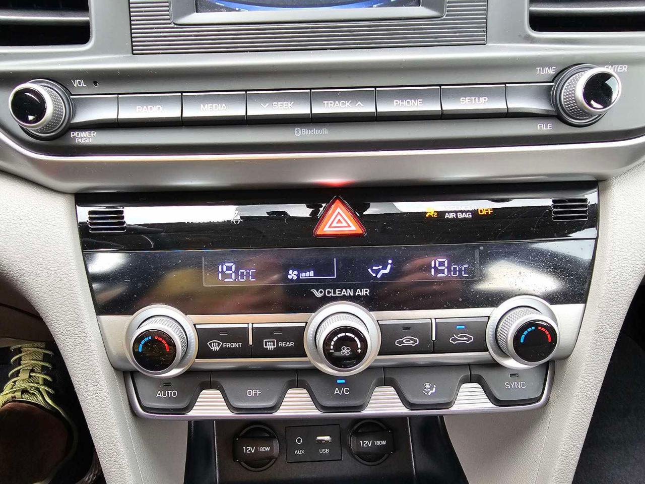 Hyundai Elantra - фото 15