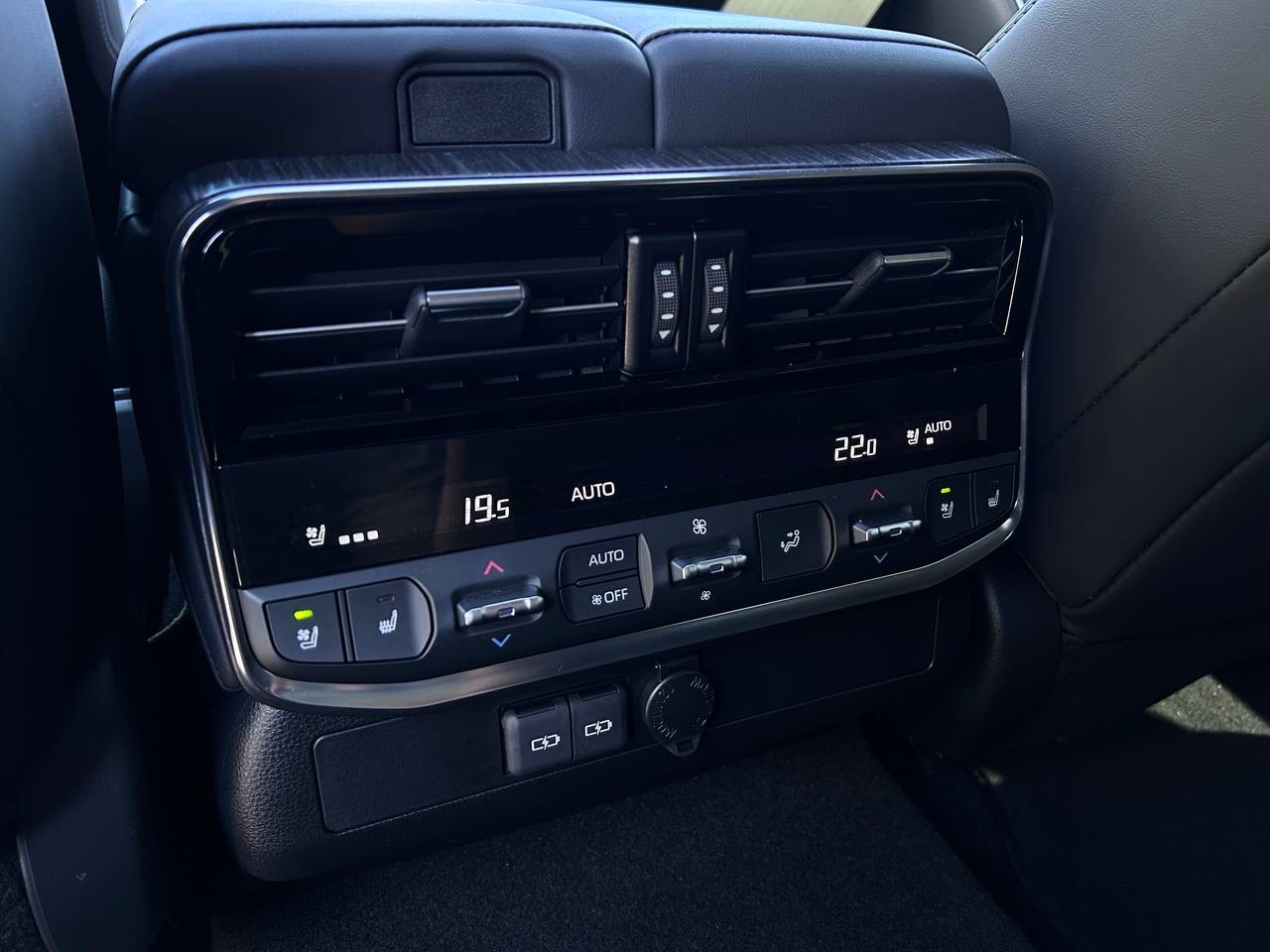 Toyota Land Cruiser - фото 17