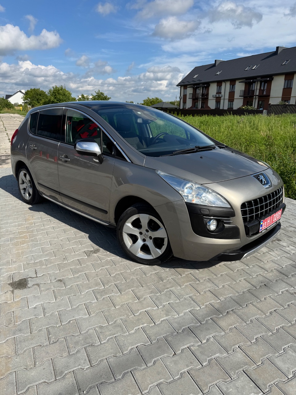 Peugeot 3008 - фото 1