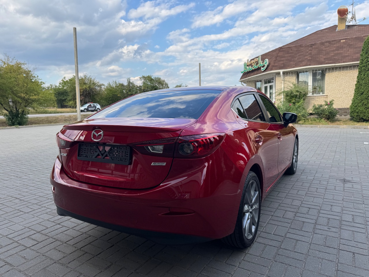 Mazda 3 - фото 5