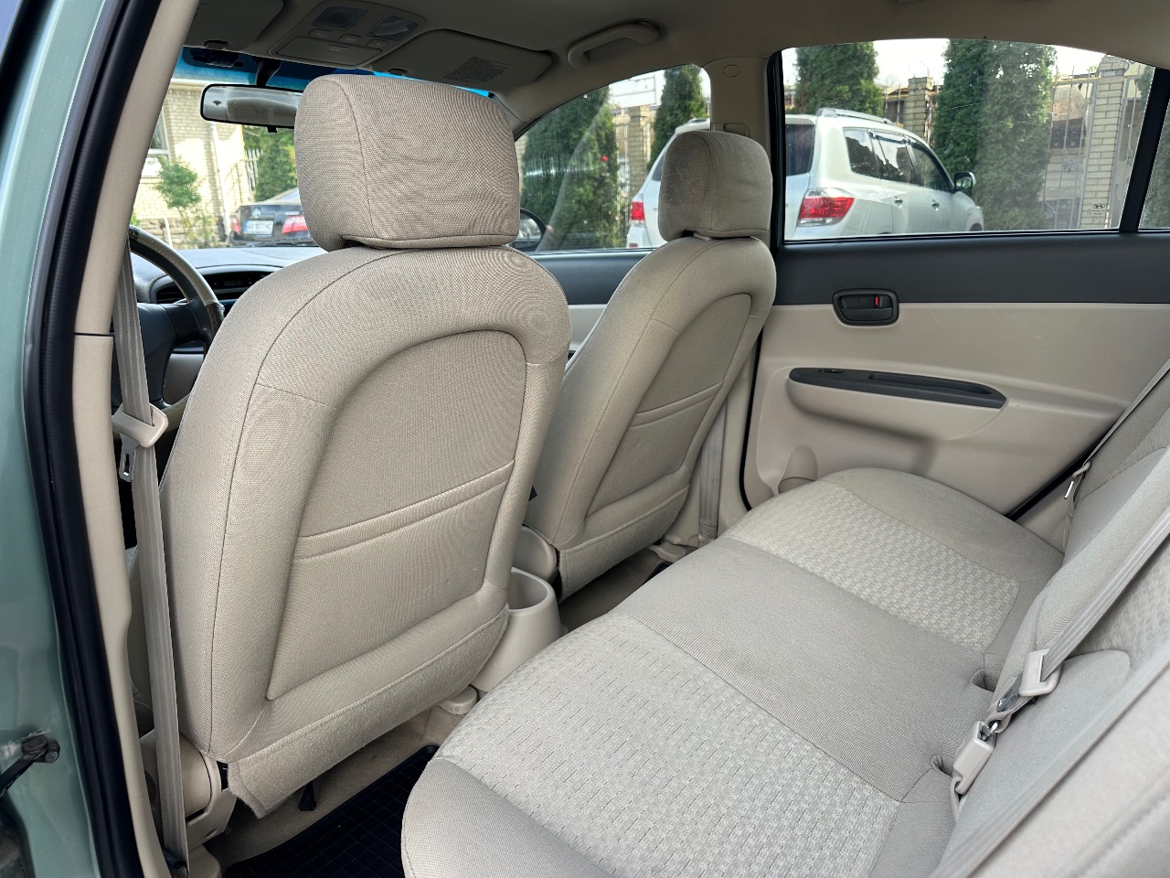 Hyundai Accent - фото 16