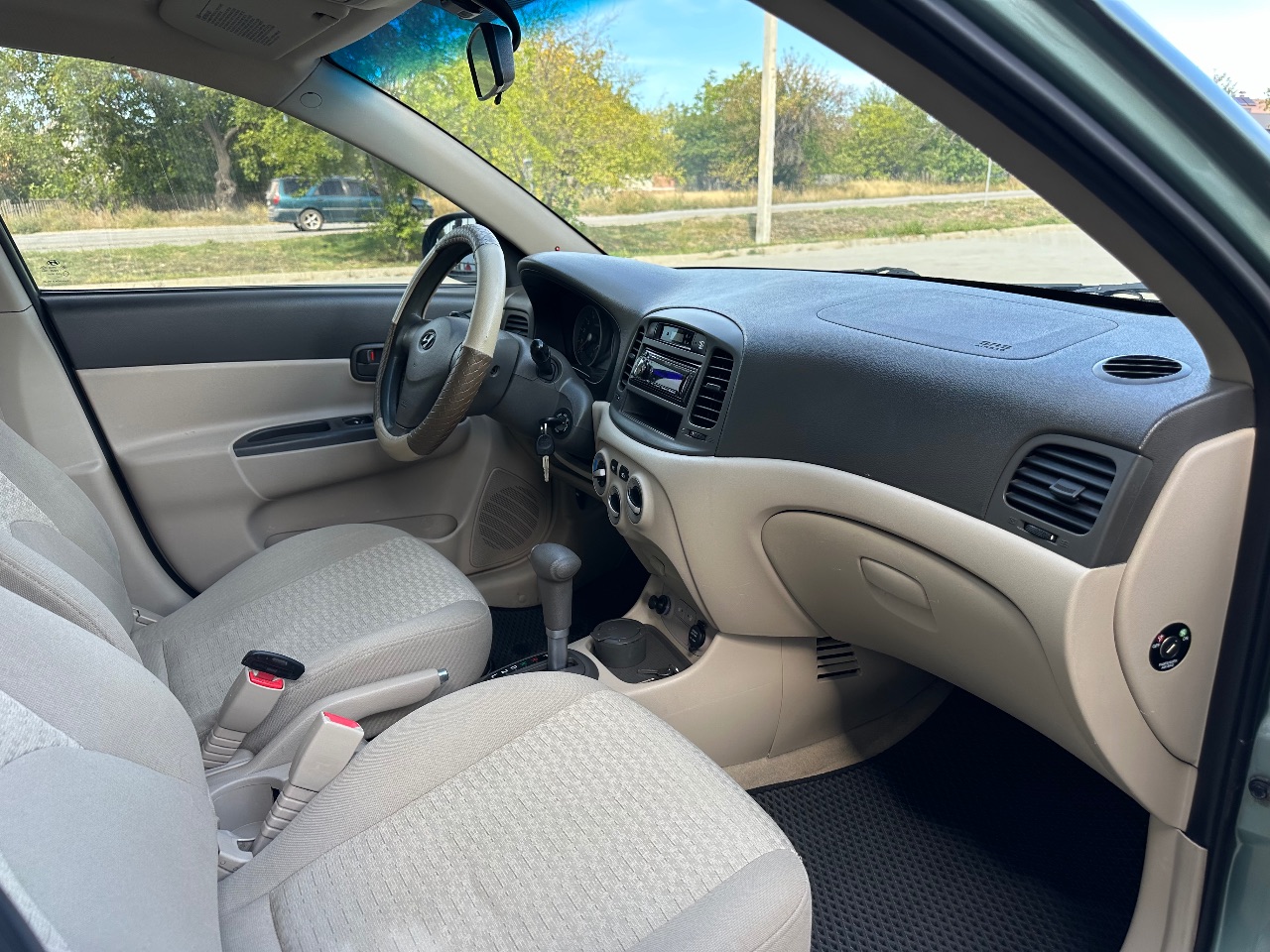 Hyundai Accent - фото 22