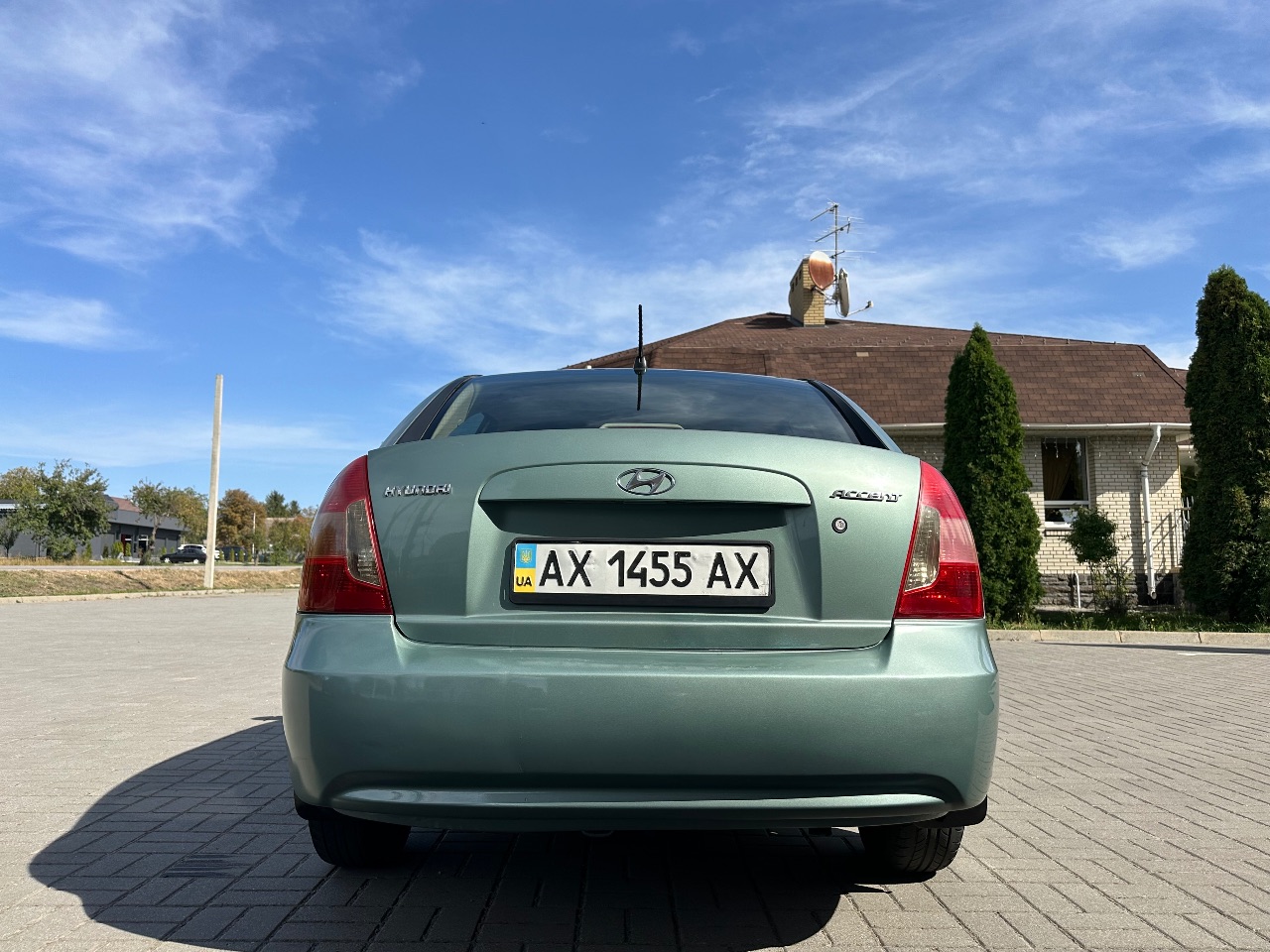 Hyundai Accent - фото 4