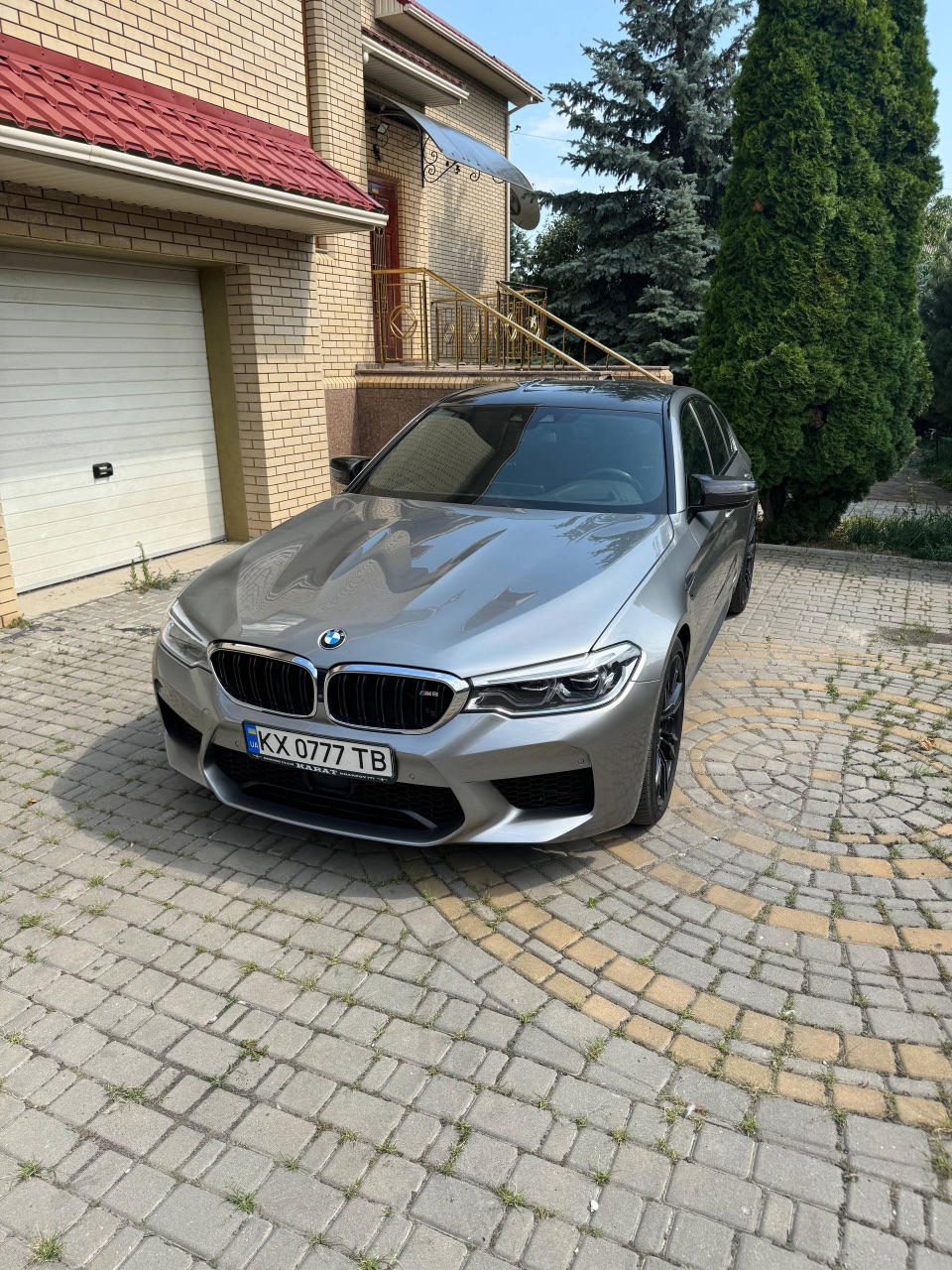 BMW M5 - фото 2