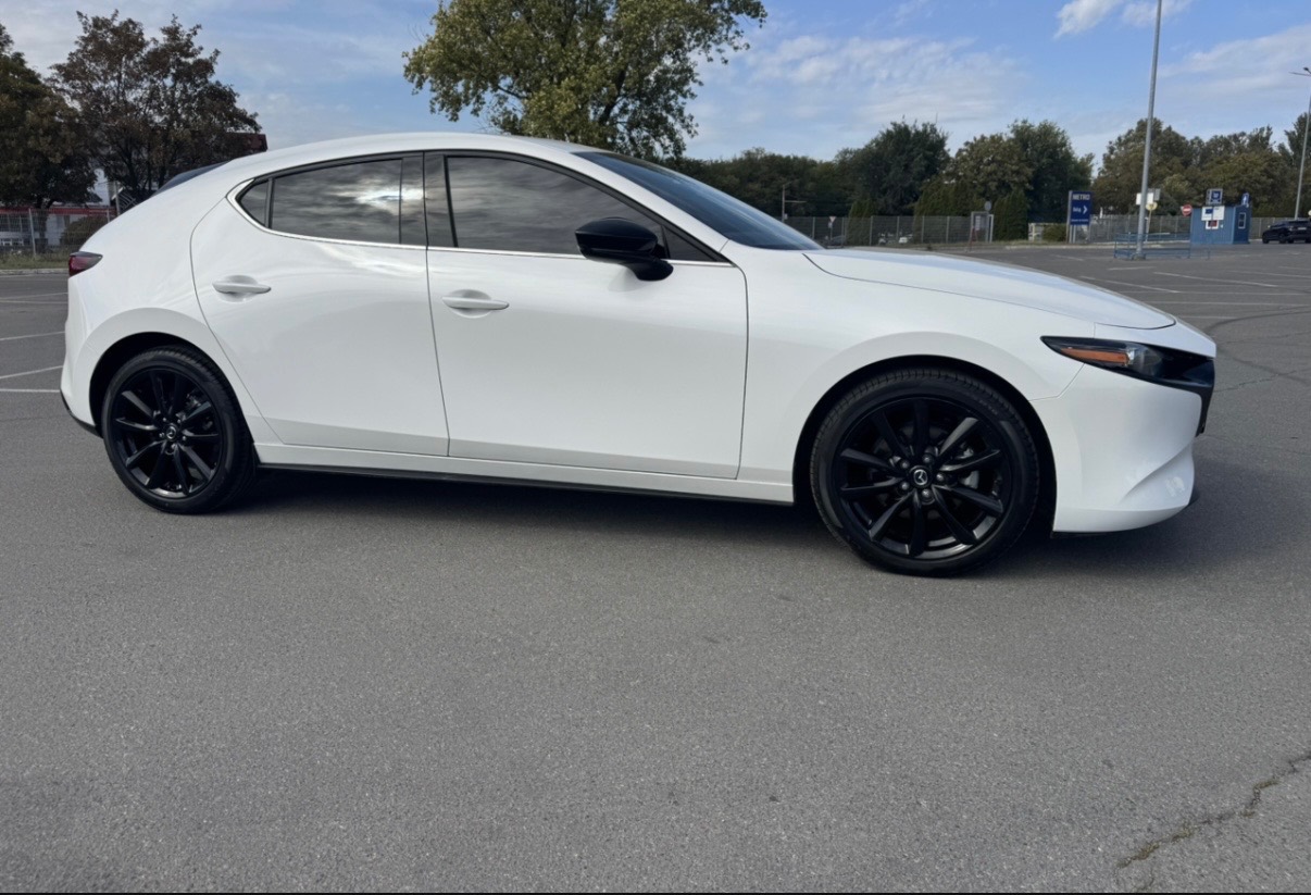 Mazda 3 - фото 9